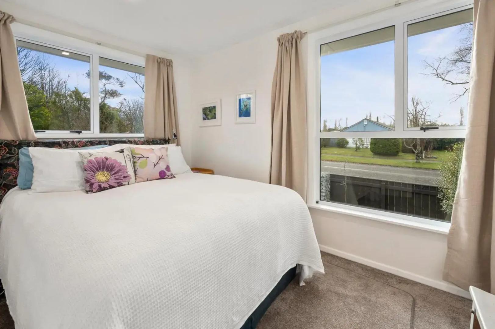 Plum Tree Cottage - Turangi Holiday Home