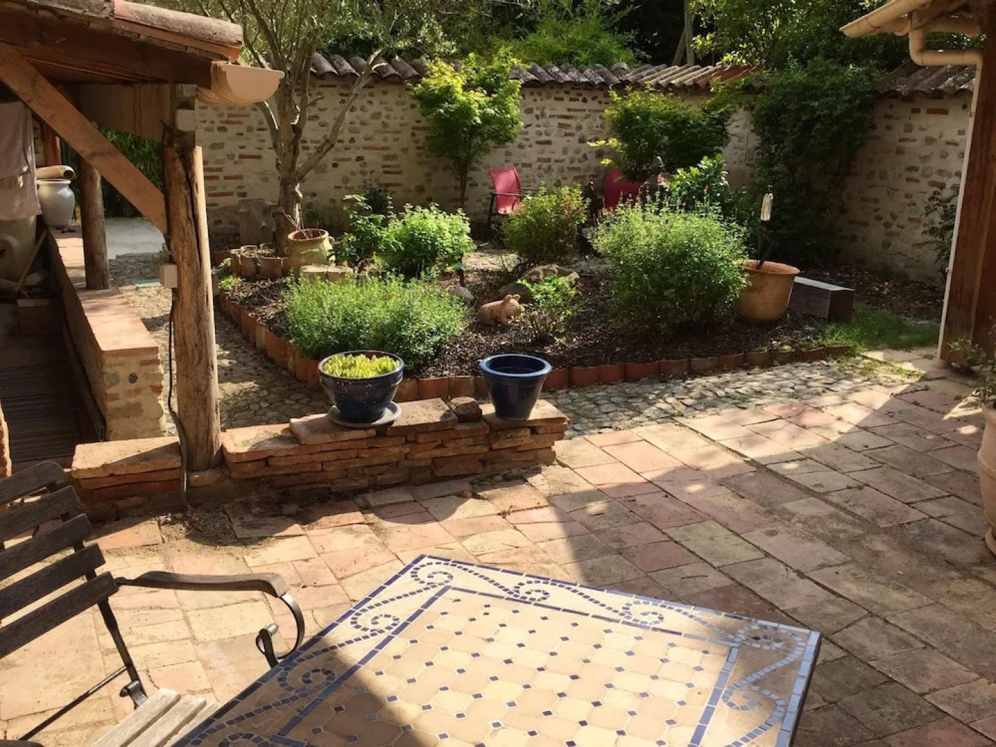 Studio in Villenouvelle, With Enclosed Garden and Wifi