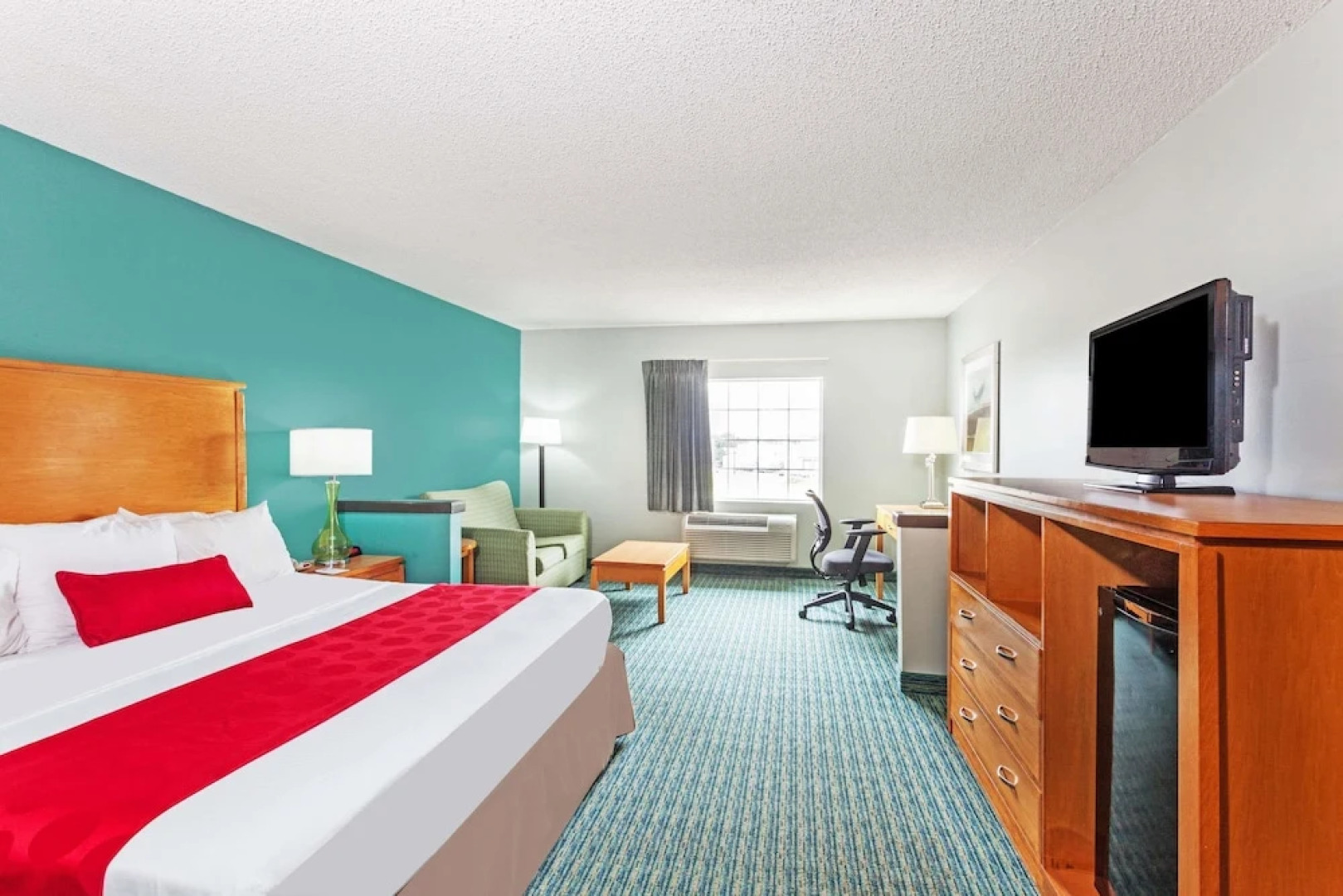 Comfort Inn & Suites Louisville Airport Fair&Expo