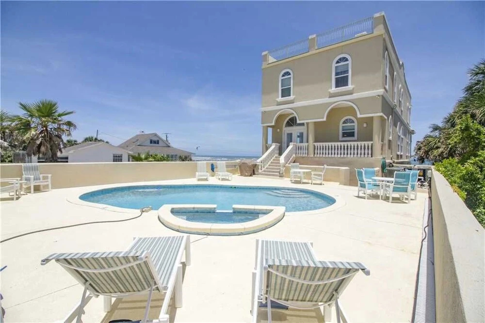 Wave Watch Beach House by Vacation Rental Pros