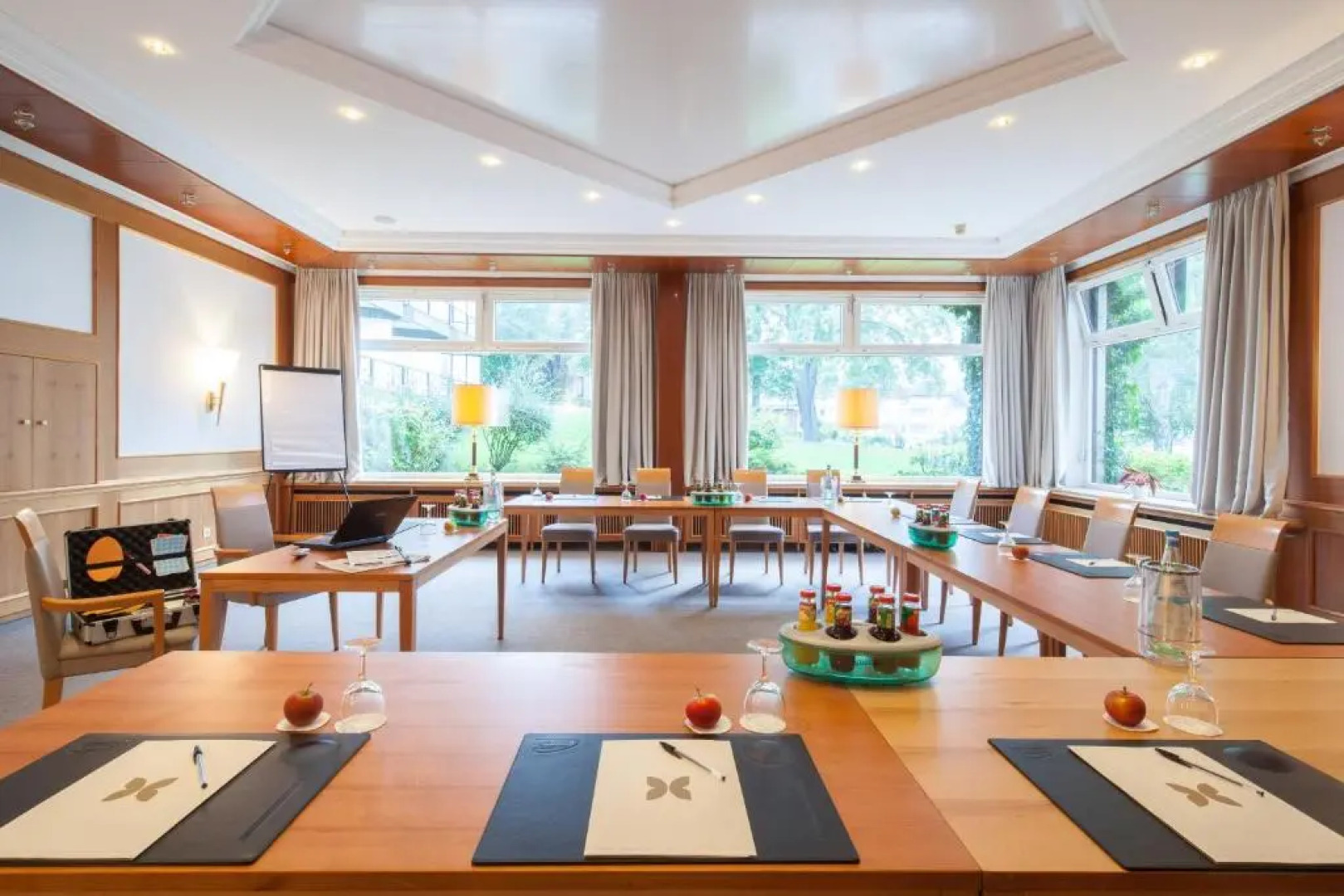 Hotel Dieksee - Collection by Ligula