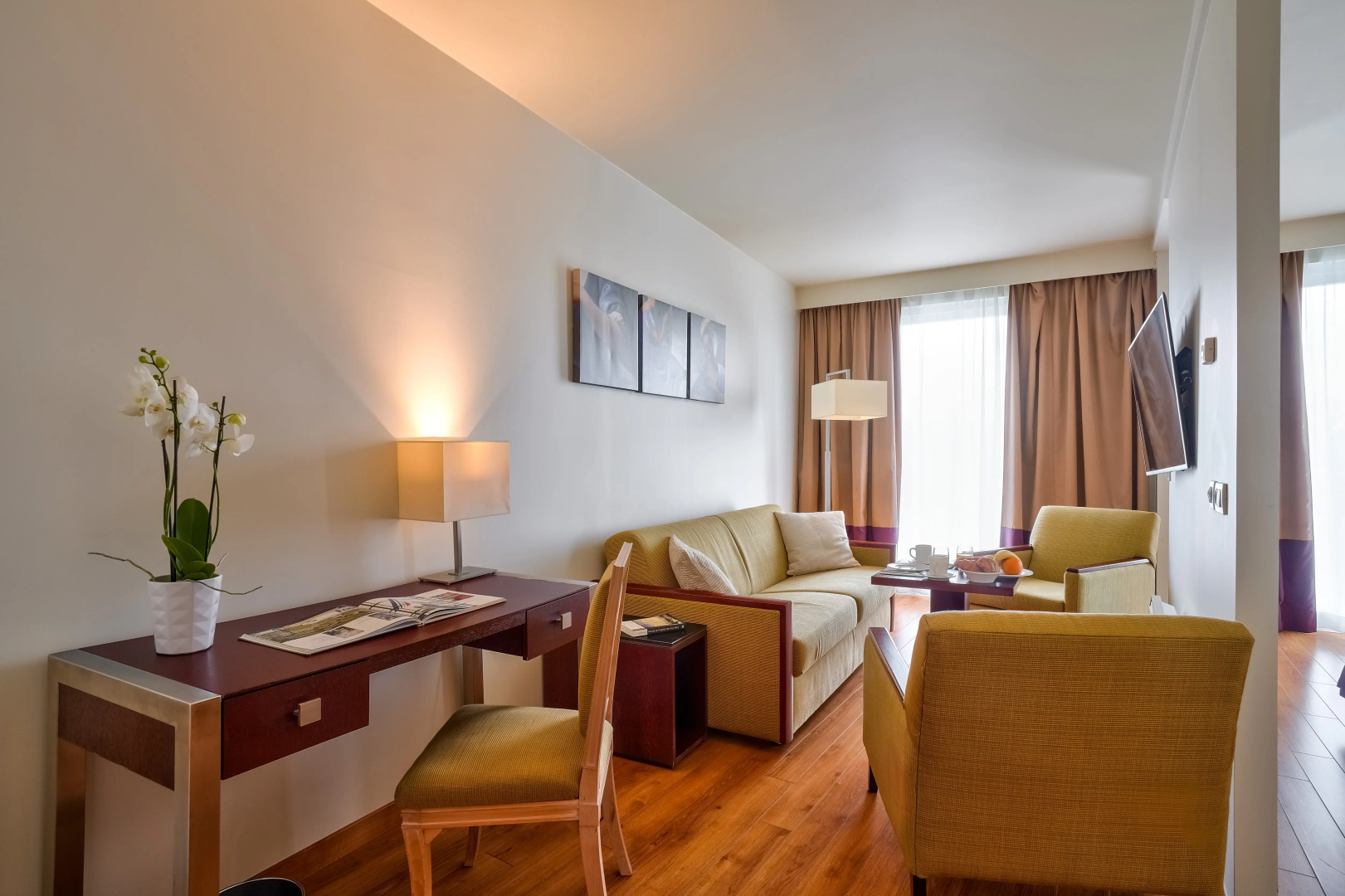 Отель Clarion Paris CDG Airport