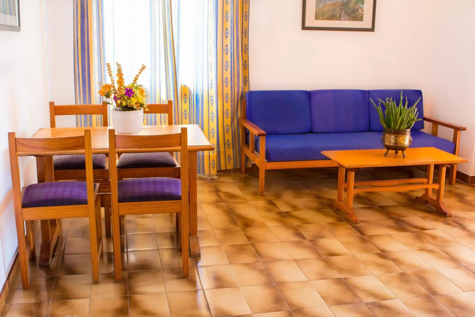 Apartamentos Monac Beach