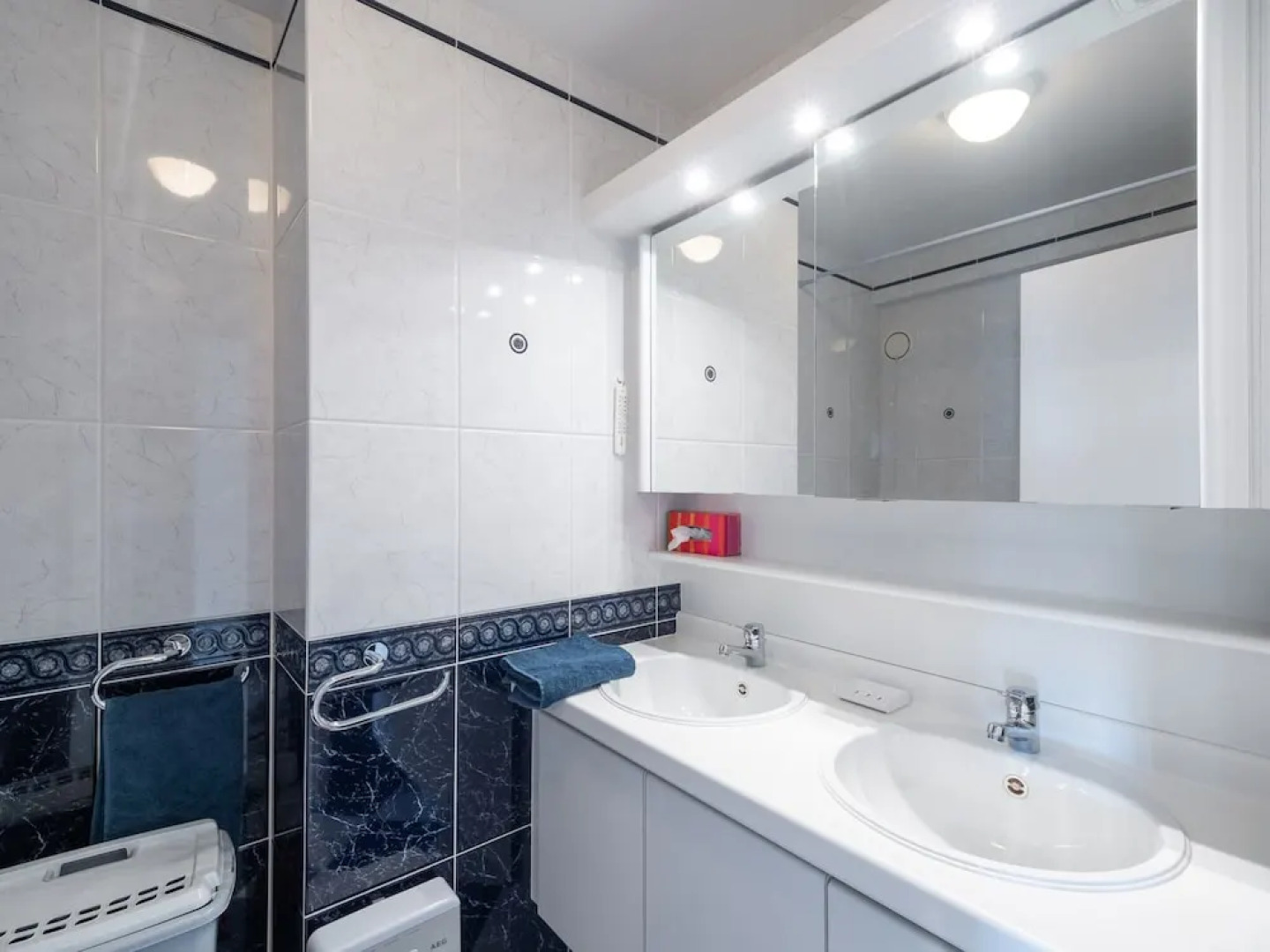 Bright Apartment With sea View