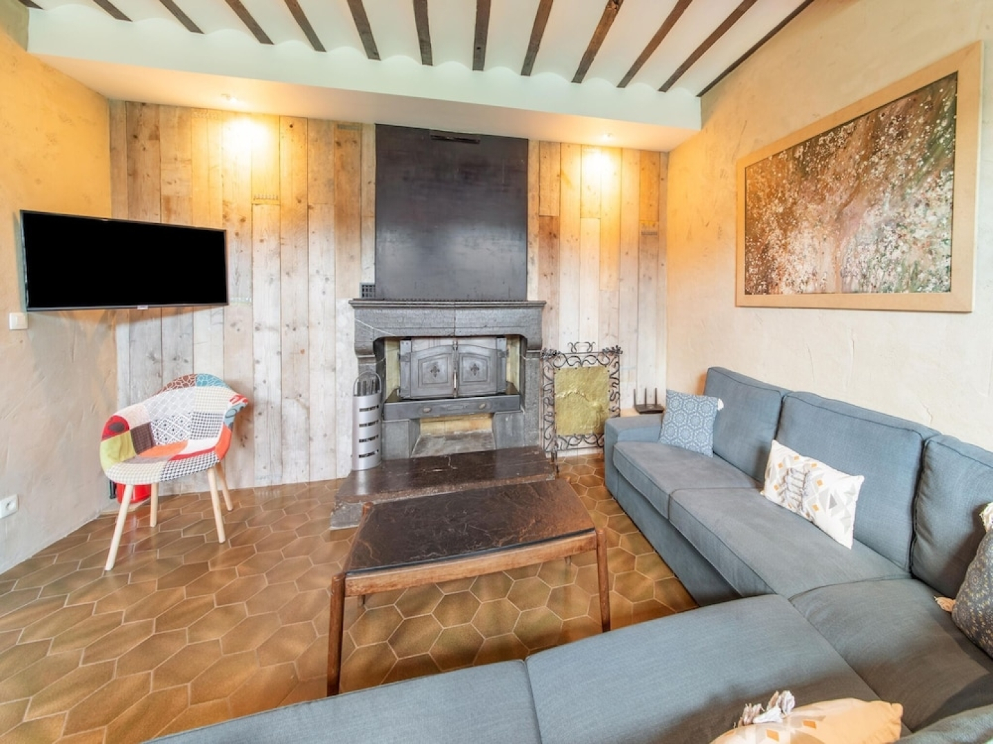 Vacation Home With BBQ Near Hotton