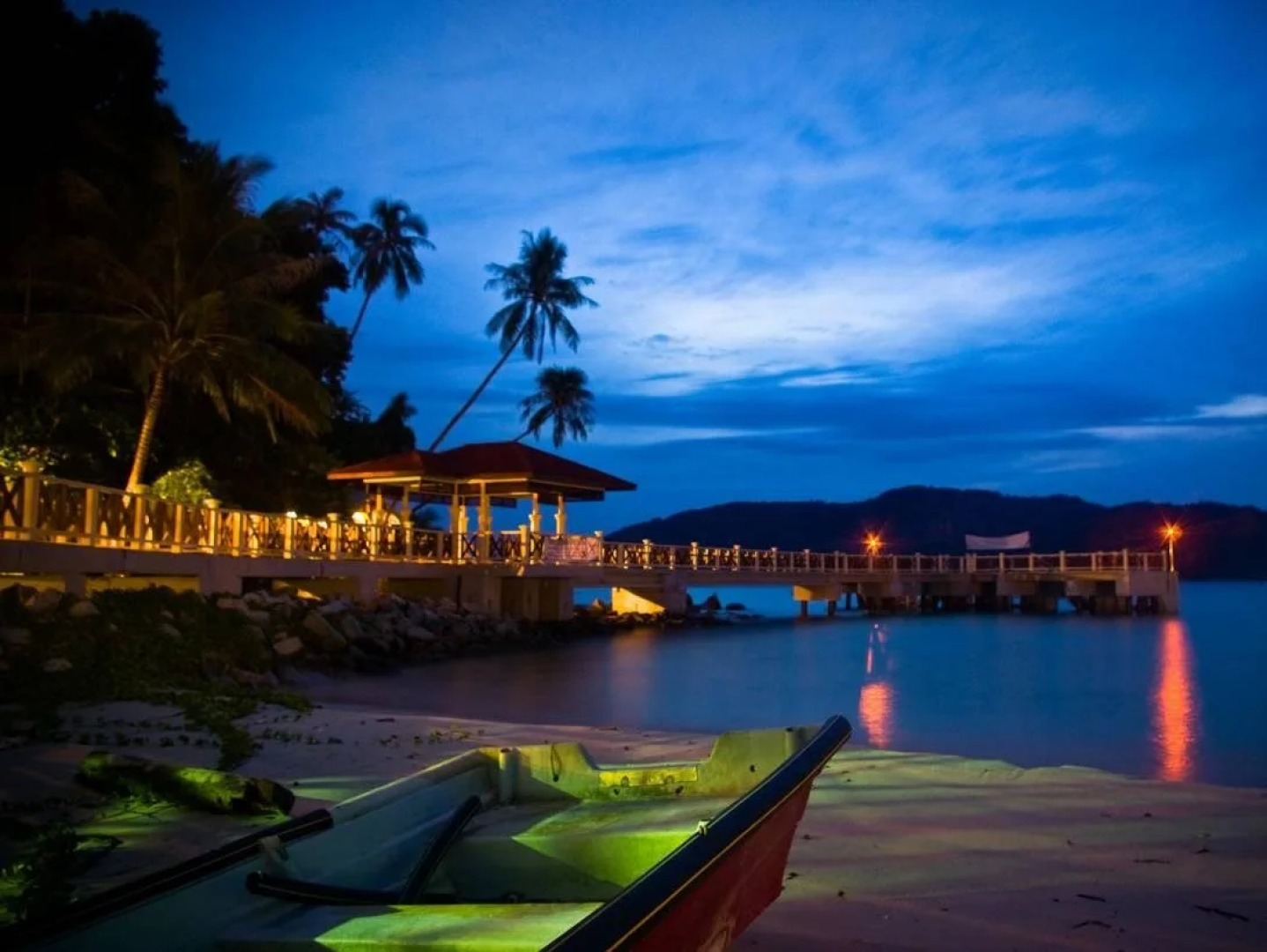 BuBu Long Beach Resort