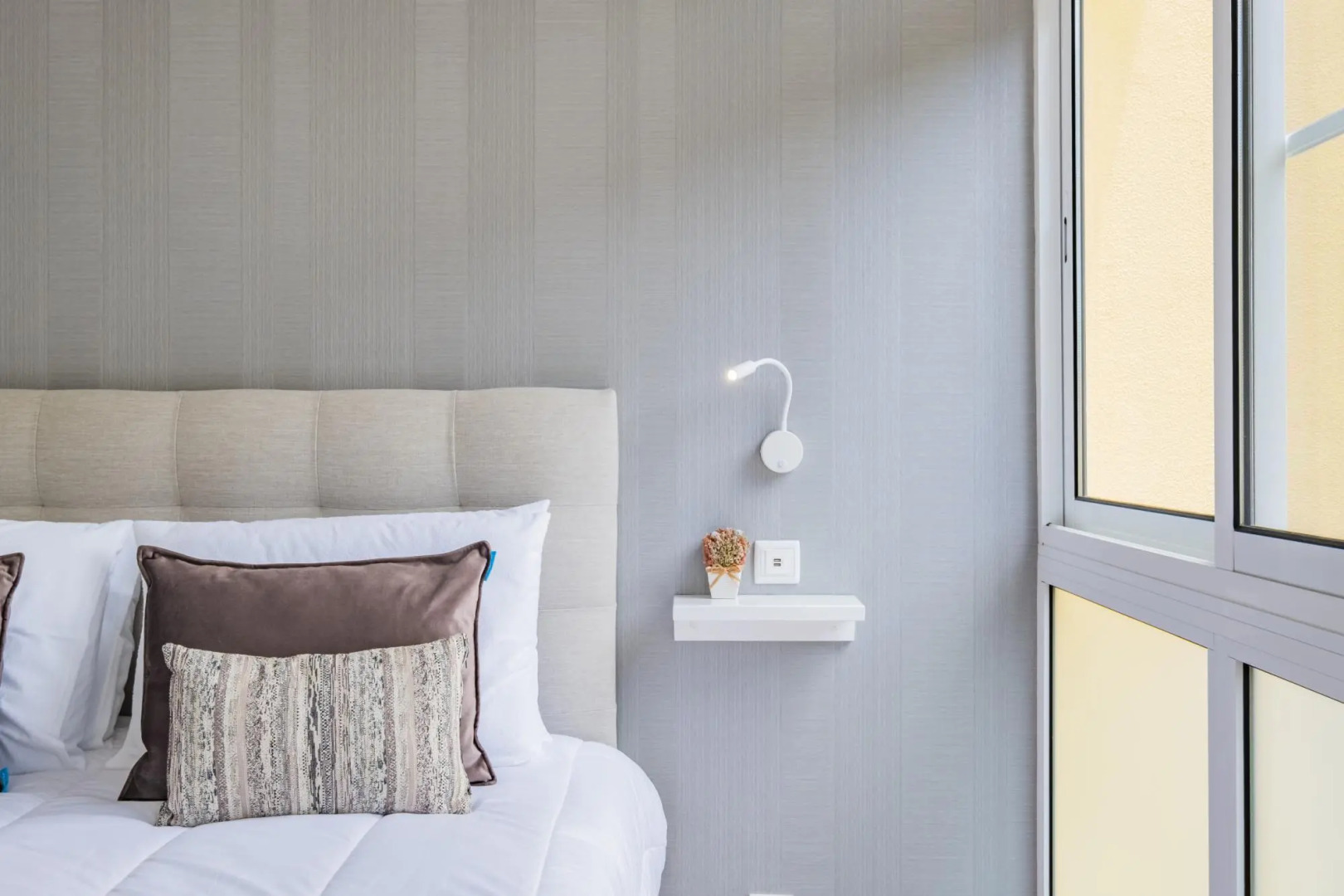 Cani o Sea Garden by Homie