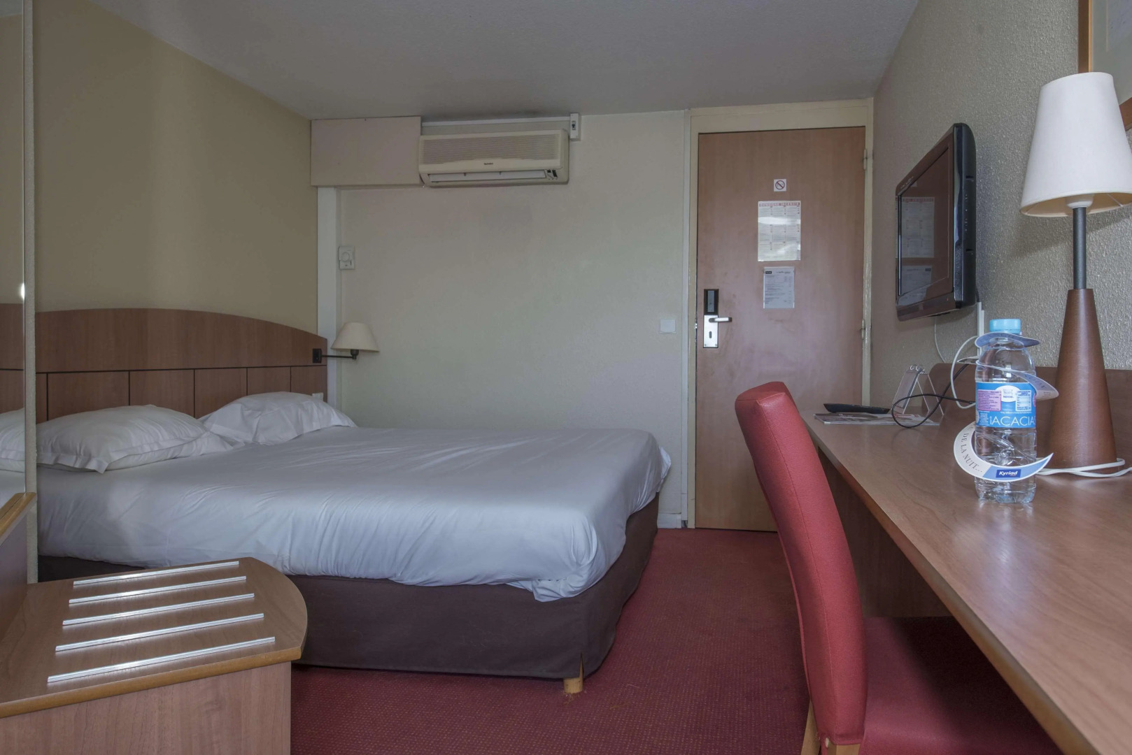 Kyriad Geneve - Saint-Genis-Pouilly