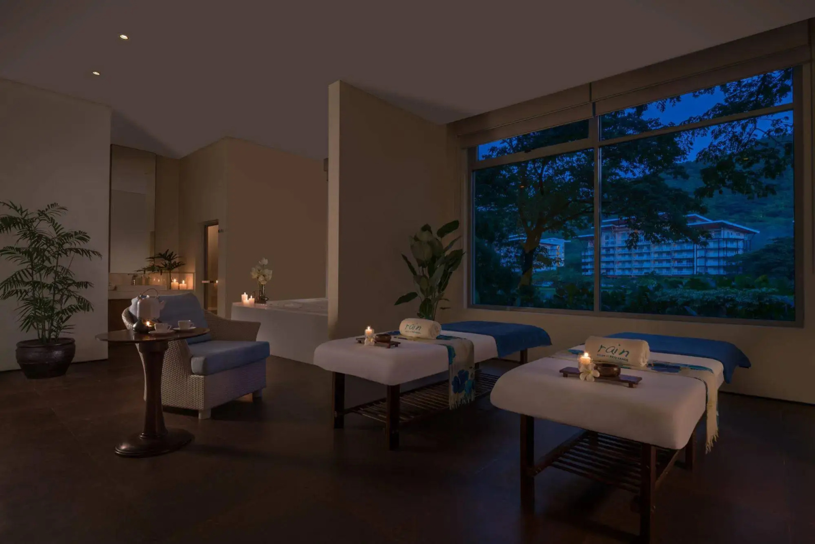 Pico Sands Hotel