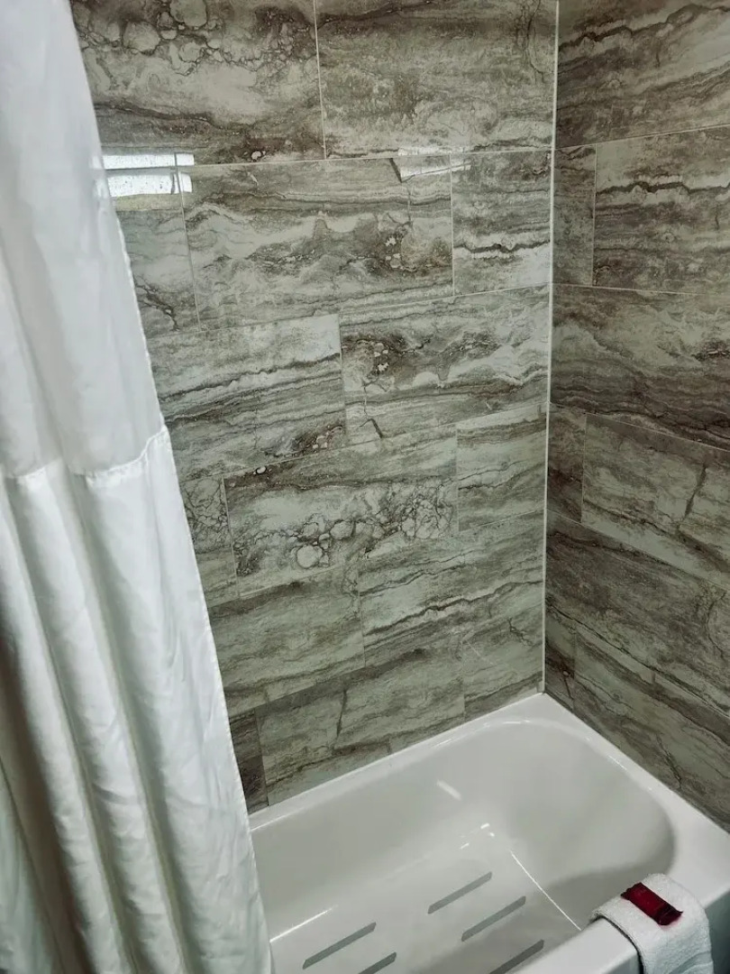 Red Lion Inn & Suites Blue Springs