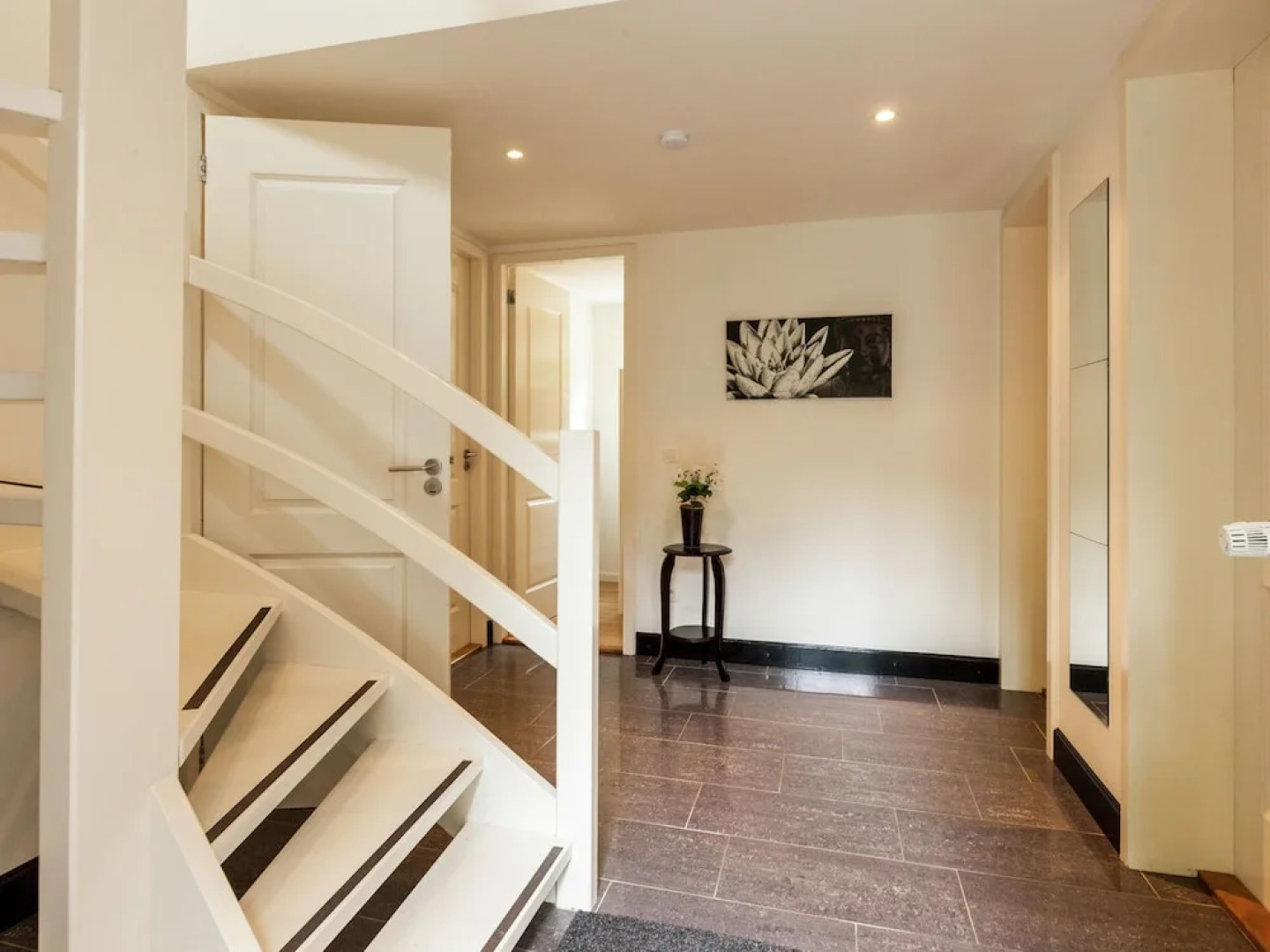 Spacious Chalet with Fenced Garden in Forest in Vieuxville