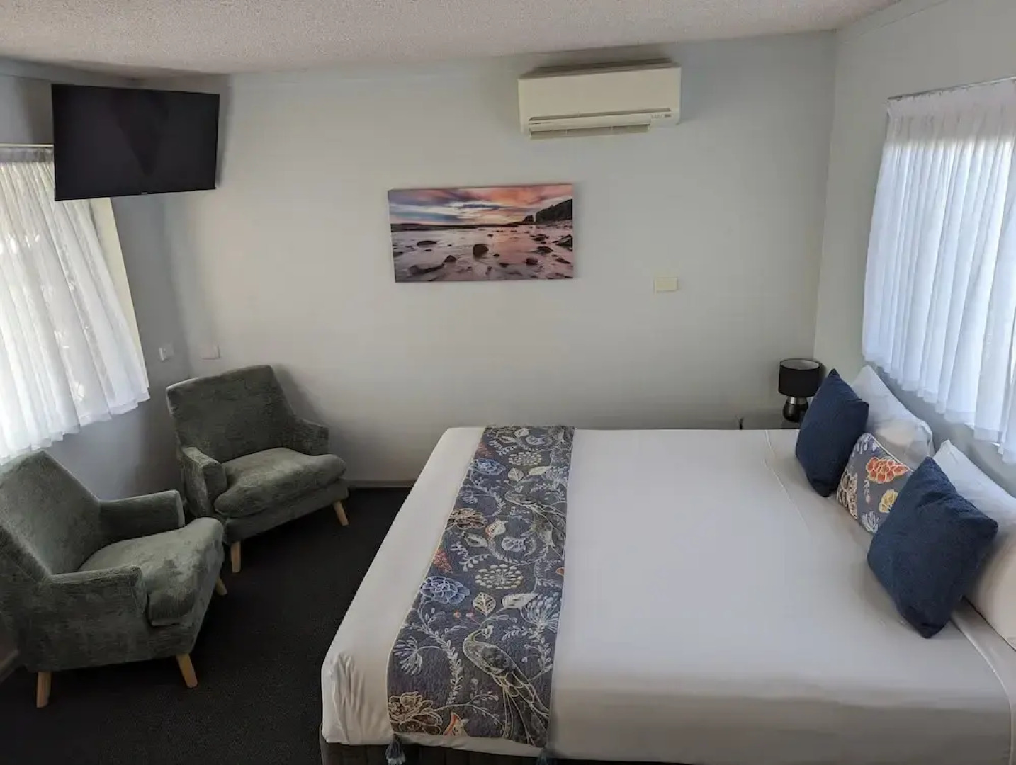 Haven Waters Motel & Apartments