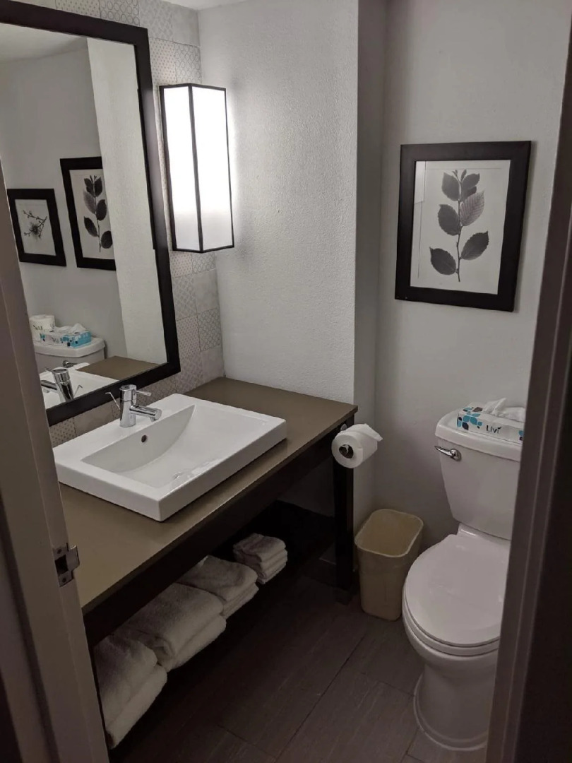 Country Inn & Suites by Radisson, Williamsburg East (Busch Gardens), VA