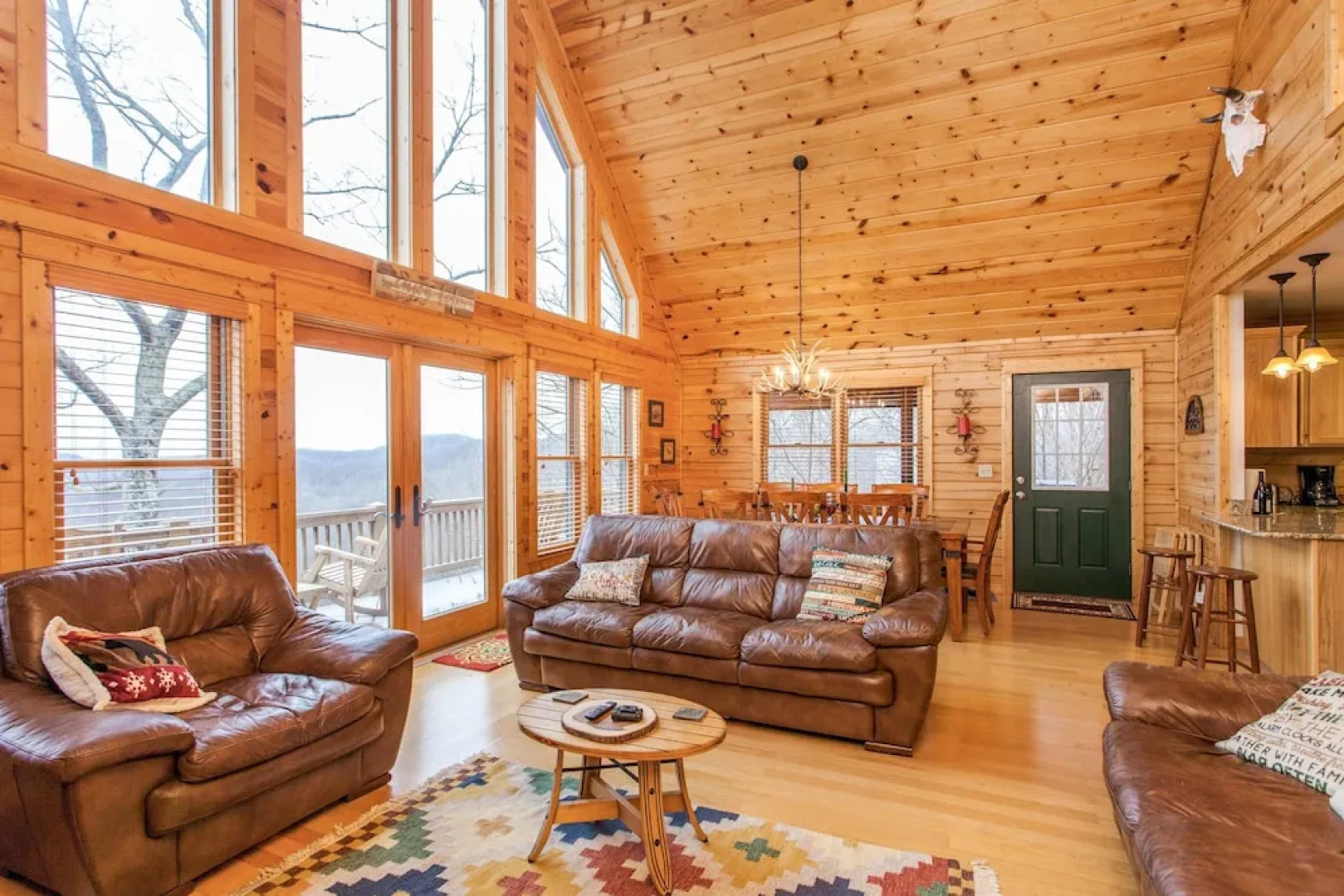 69 Valley Heights Home 4 Bedrooms 3.5 Bathrooms Home