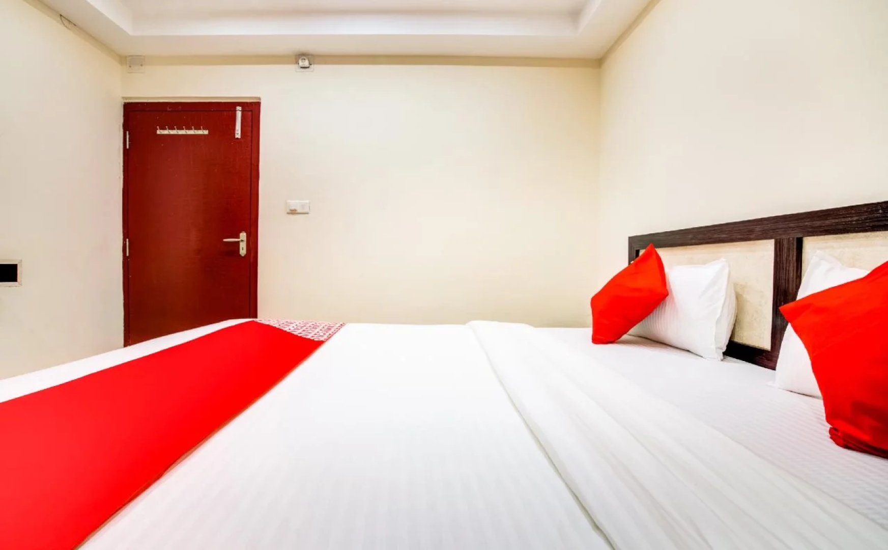 The Grand Yash By OYO Rooms