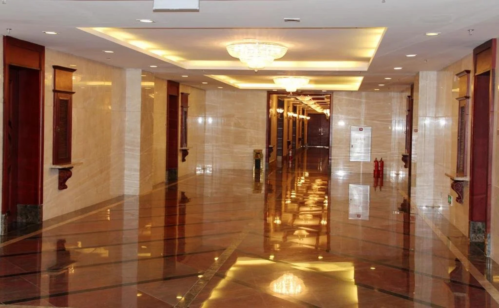Qinghua Business Hotel