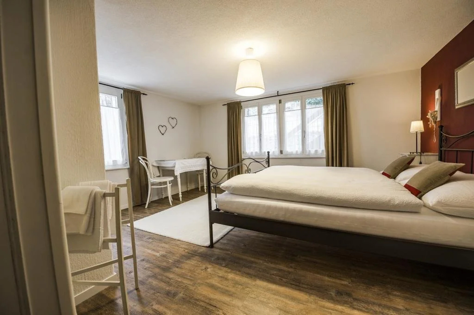 B3 Boutique-Bed & Breakfast