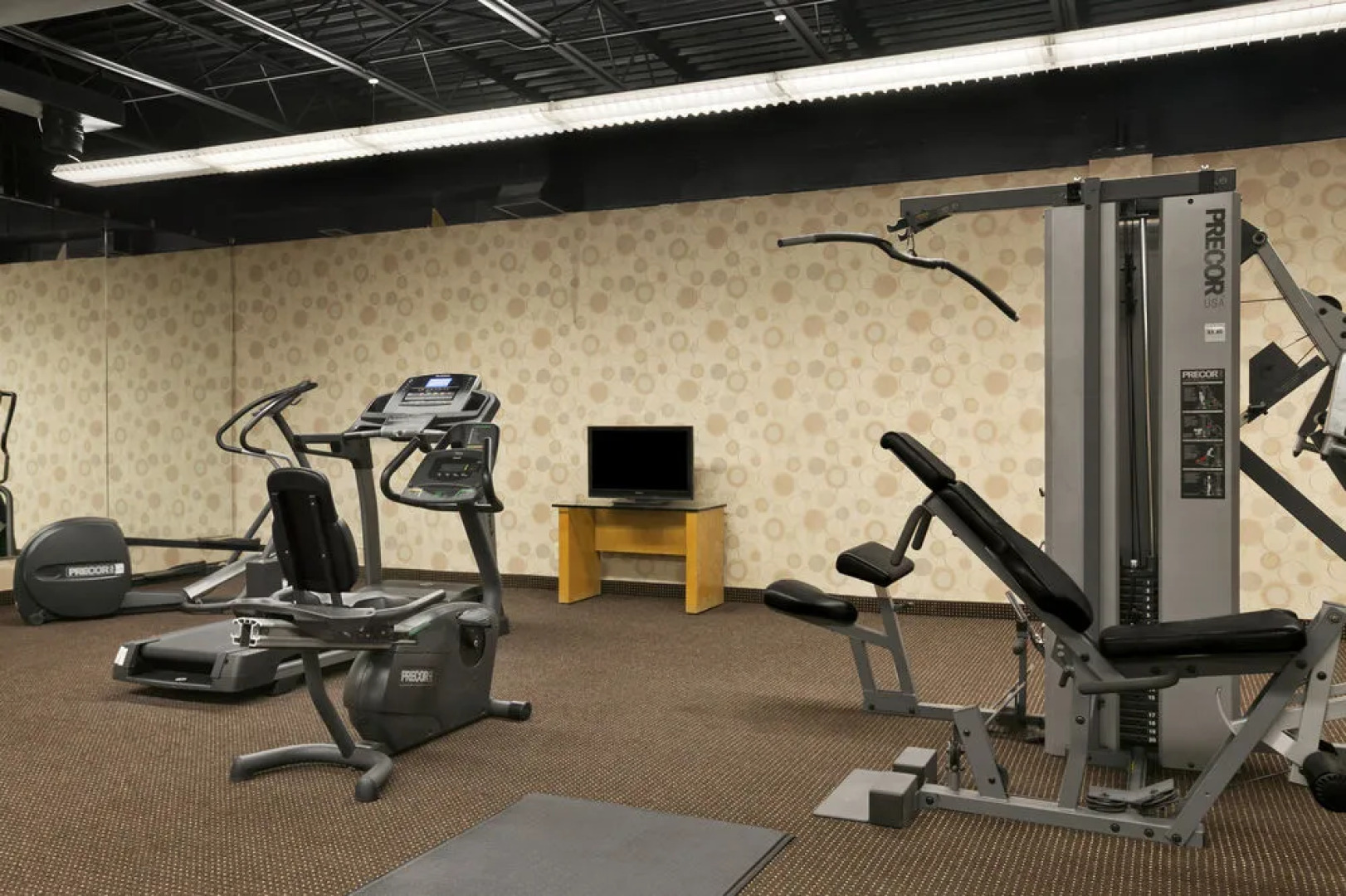 堪萨斯城豪生广场会议中心酒店(Howard Johnson Plaza Kansas City Hotel & Conference Center)