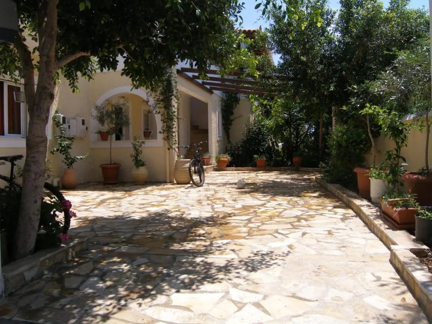 Treehouse Holiday Homes