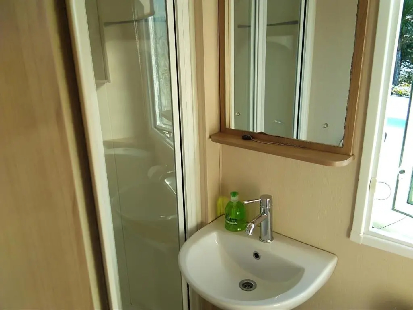 A11 Hendre Coed Isaf static caravan