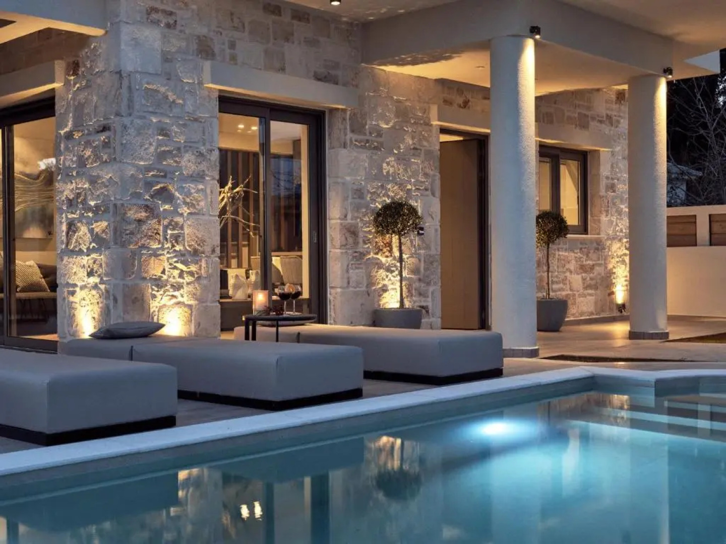 Alexandra SeaView Luxurious Villa, By ThinkVilla