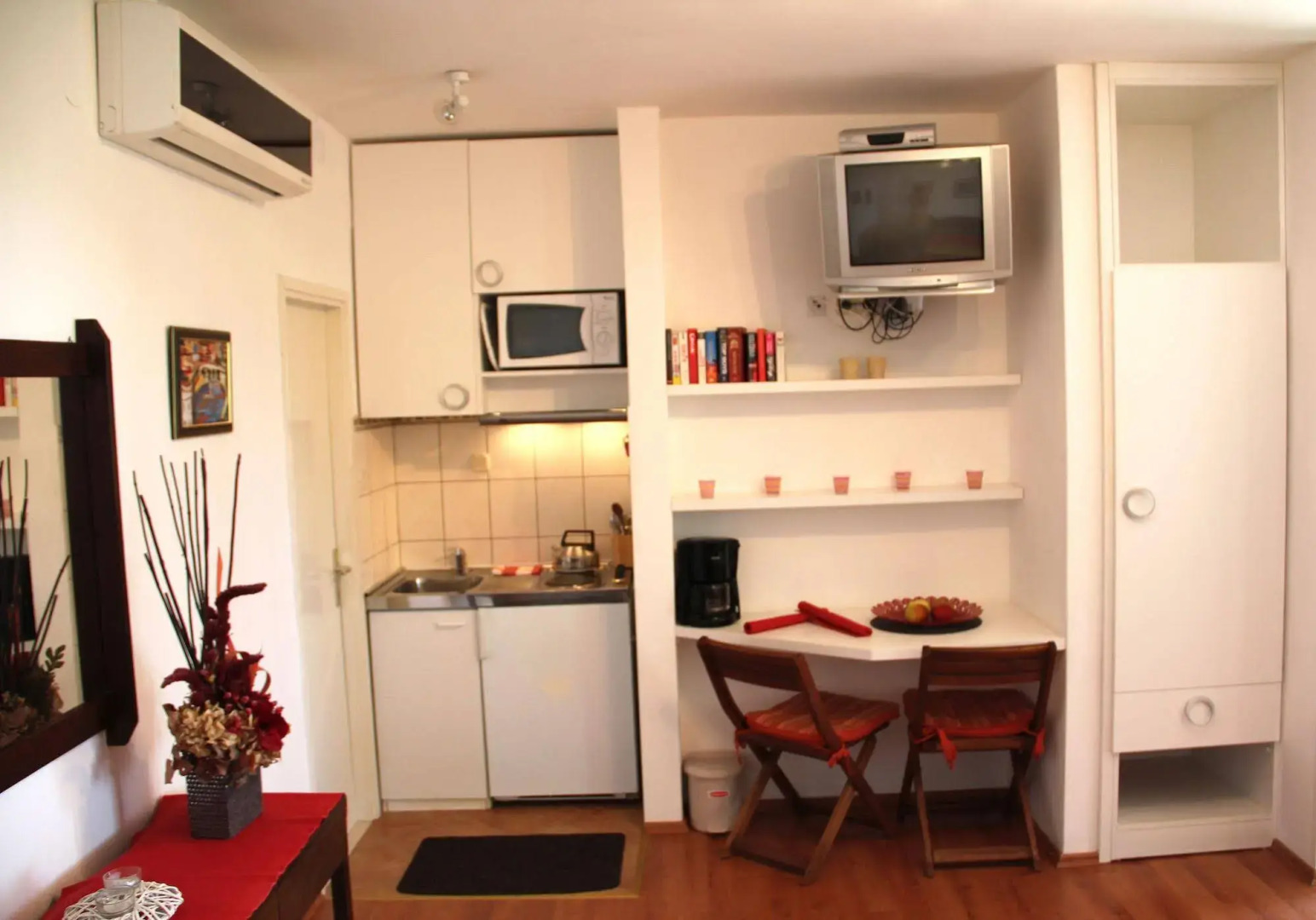 Studio Apartment Andrijana