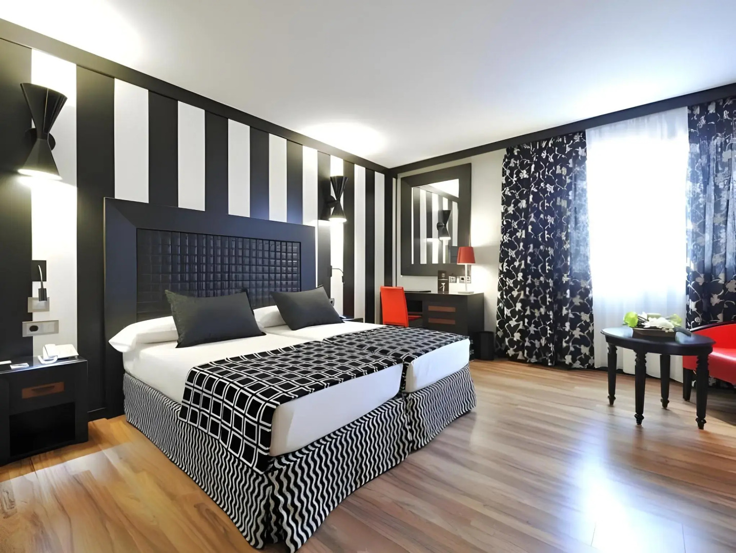 Salles Hotel Aeroport de Girona