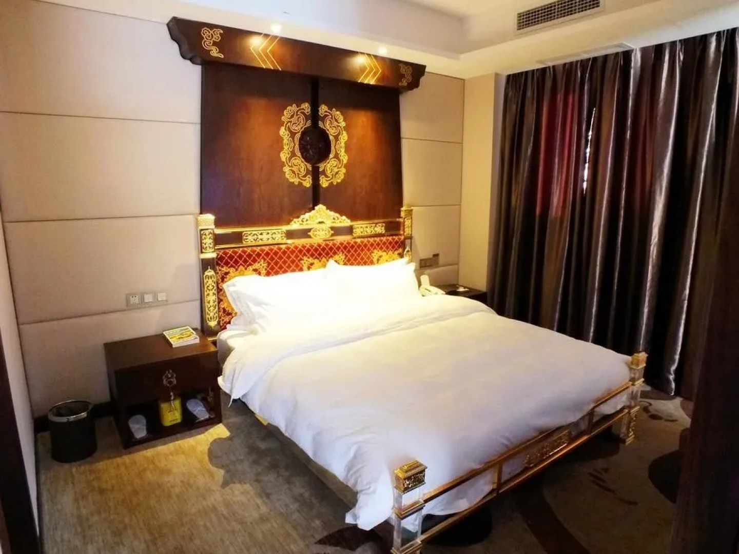 Sanroyal International Hotel