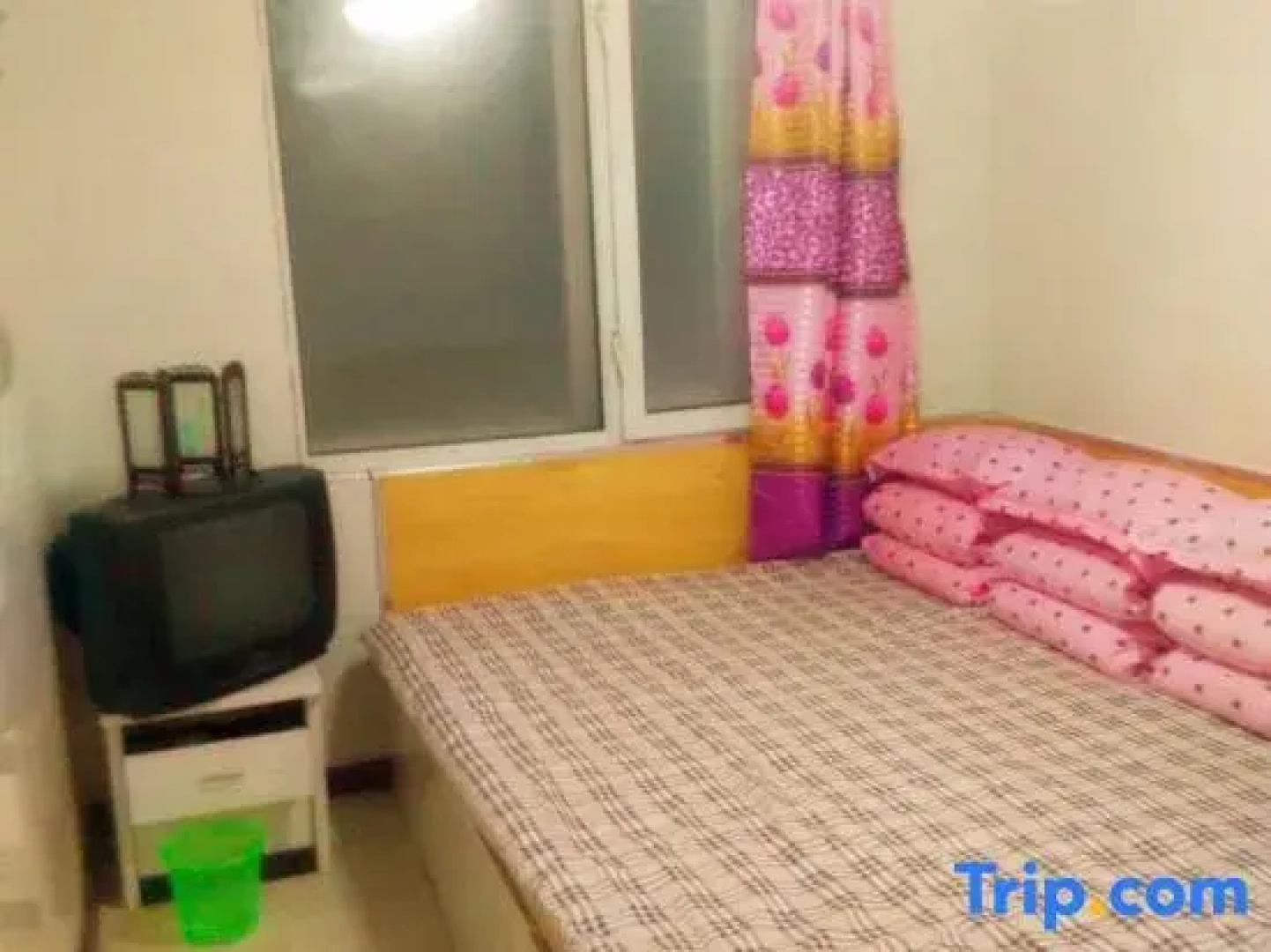 Xuexiang Jinlong Family Hotel