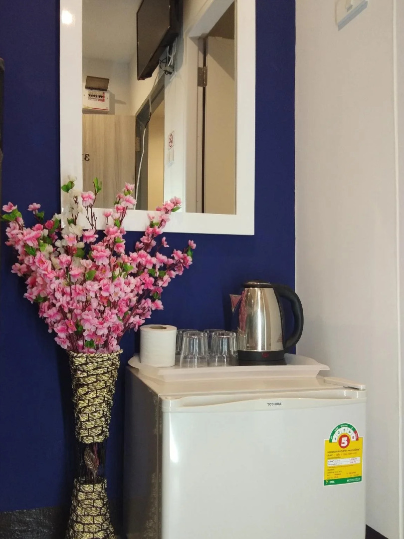 Sleep With Me Bangkok - BTS Phra Khanong