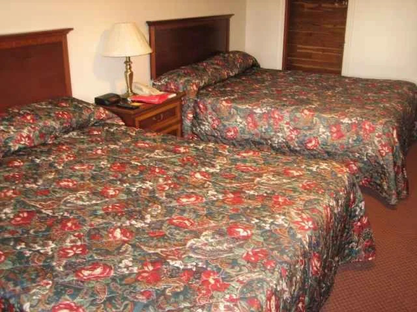 Yankee Village Motel