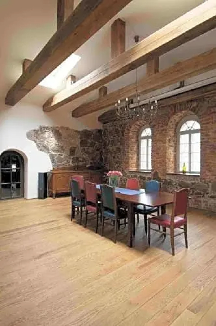 Mooste Viinavabriku Hotell & Restoran