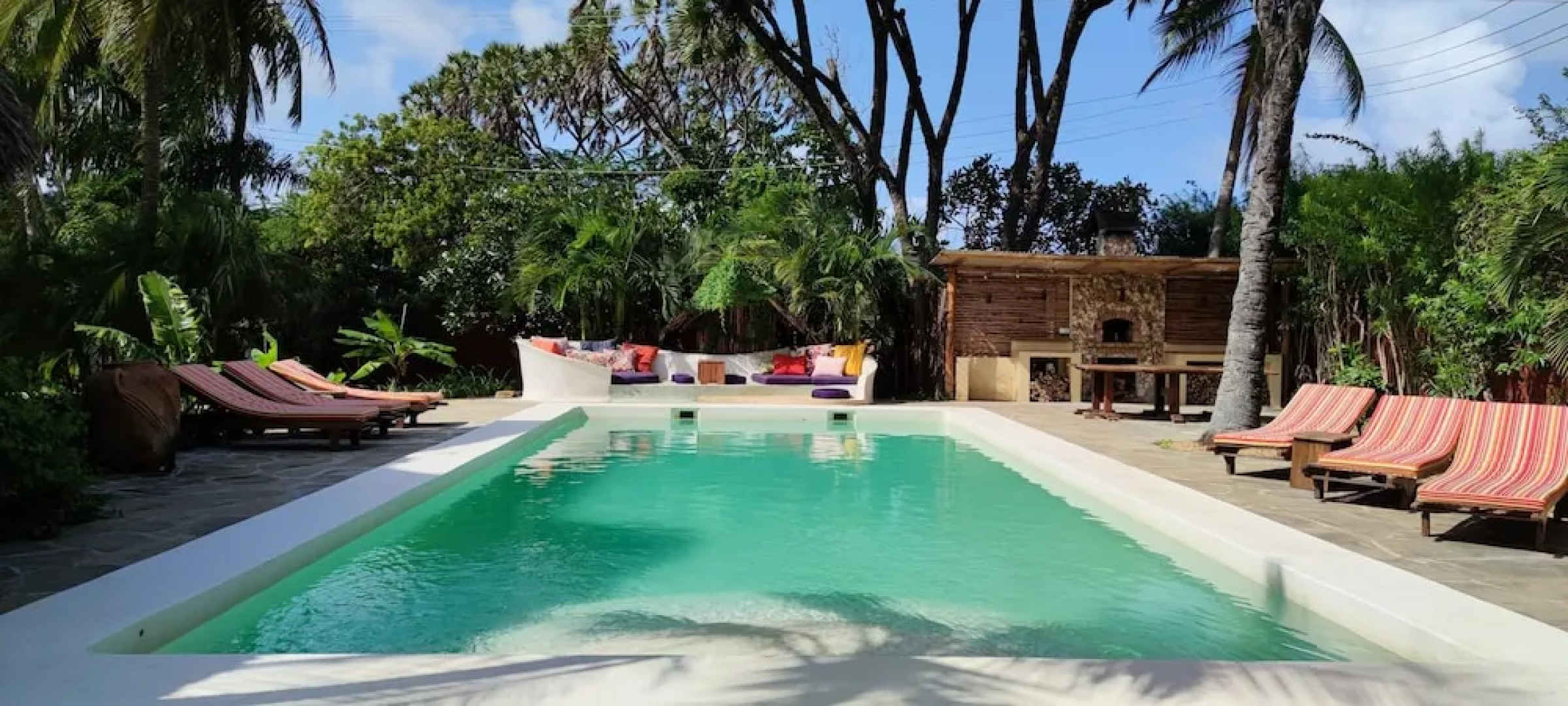 Lions House Boutique Hotel