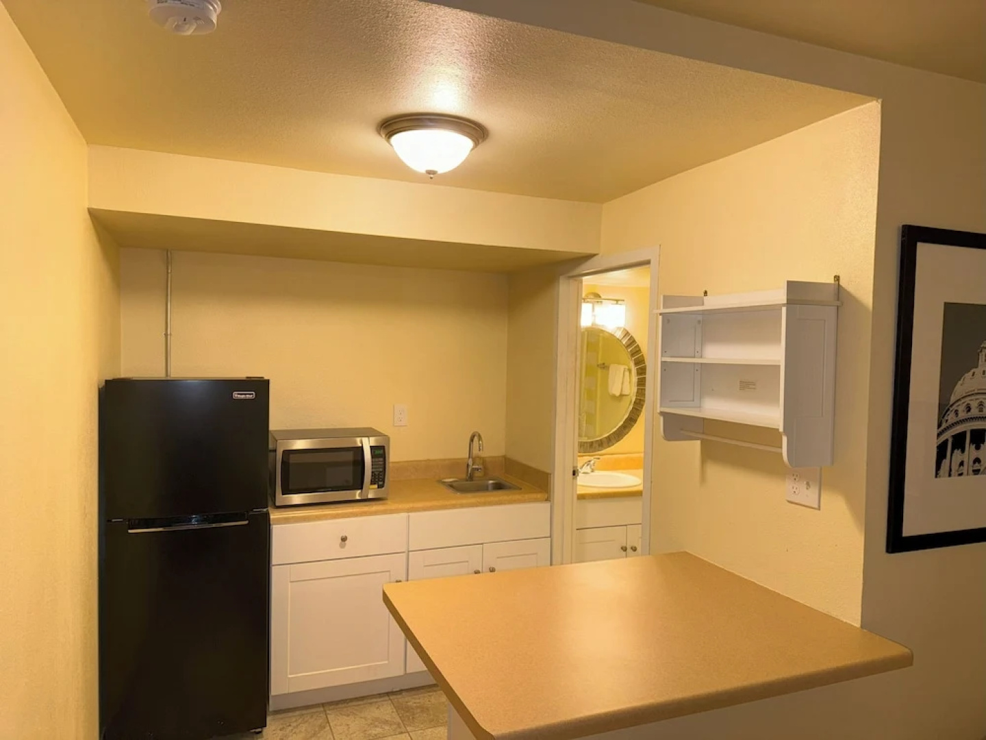Big Chile Inn & Suites