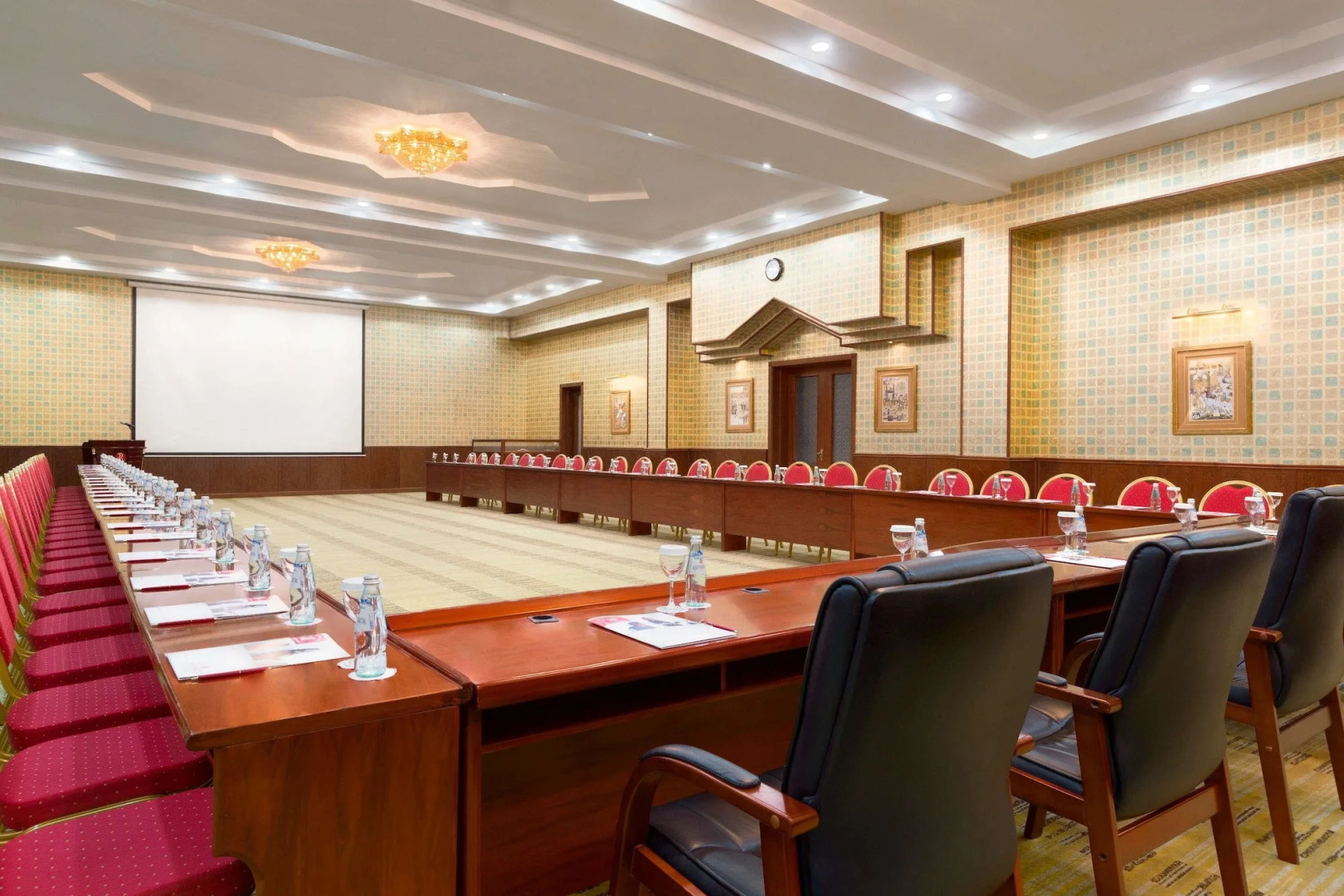 Отель Ramada Plaza by Wyndham Гянджа