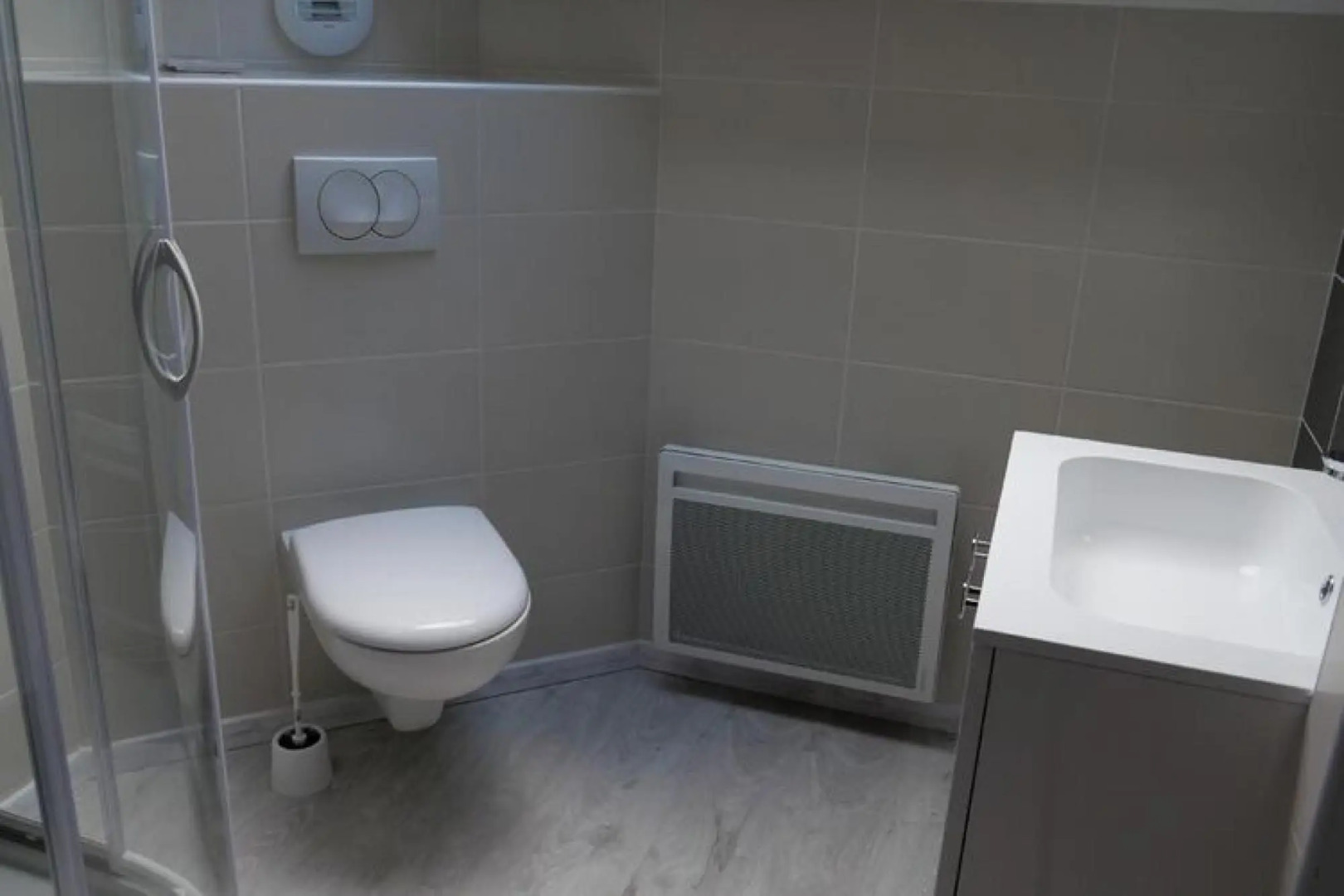 Apartment by Lake Serre-poncon With Pool