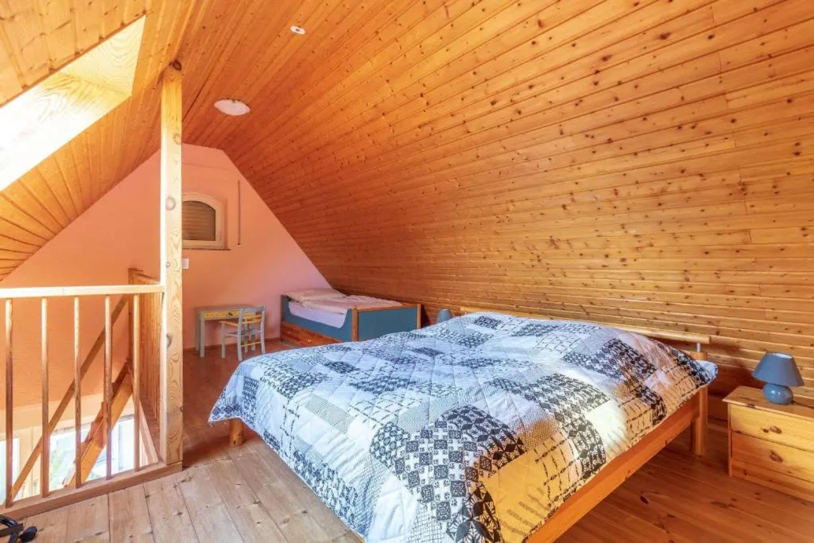 Whg-4-Adlerhorst-Ferienhaus-Am-Boddenufer-Buschvitz