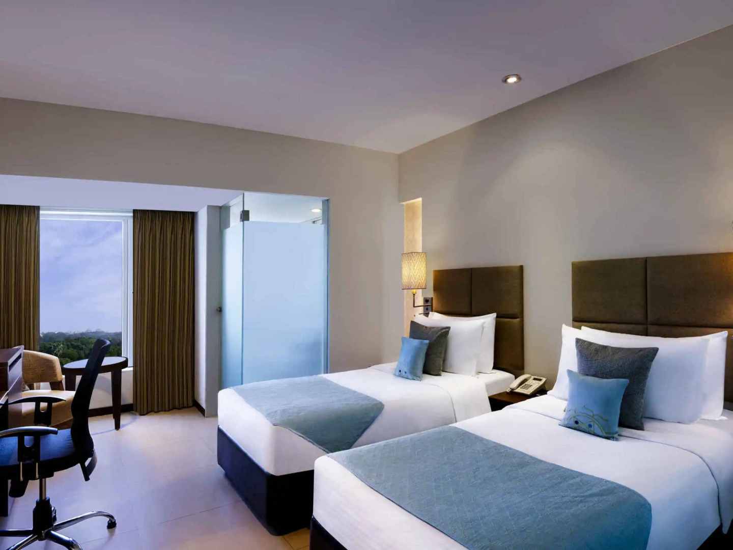 Grand Mercure Vadodara Surya Palace Hotel