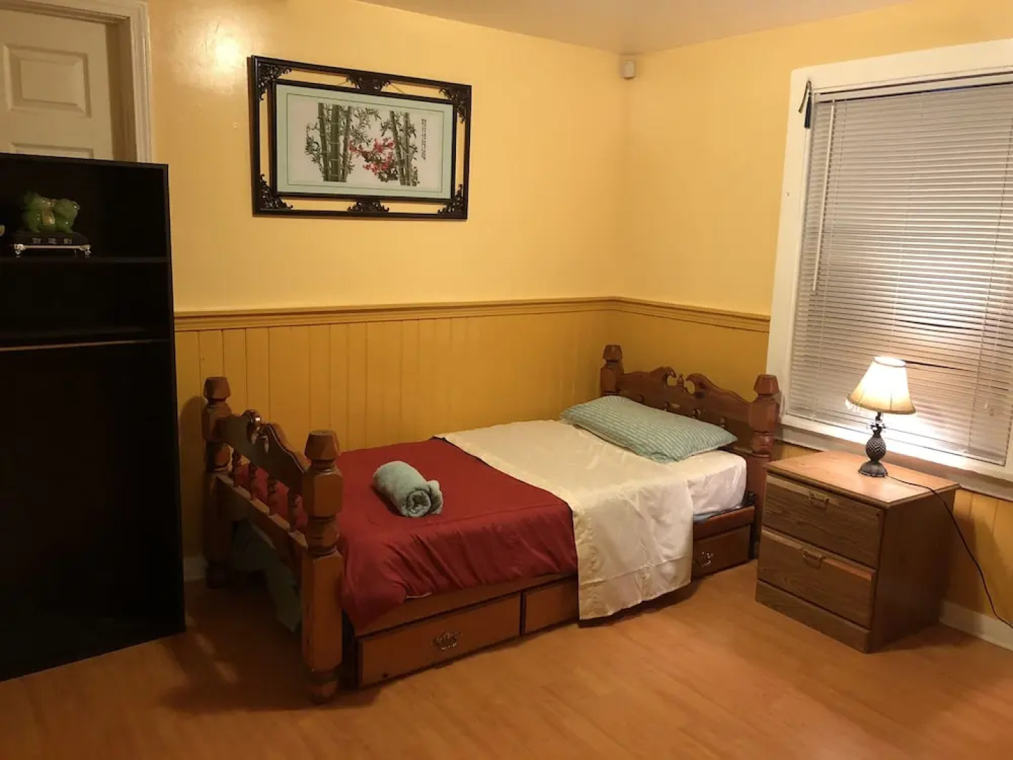 Single house 6 bedrooms and 3 bathrooms