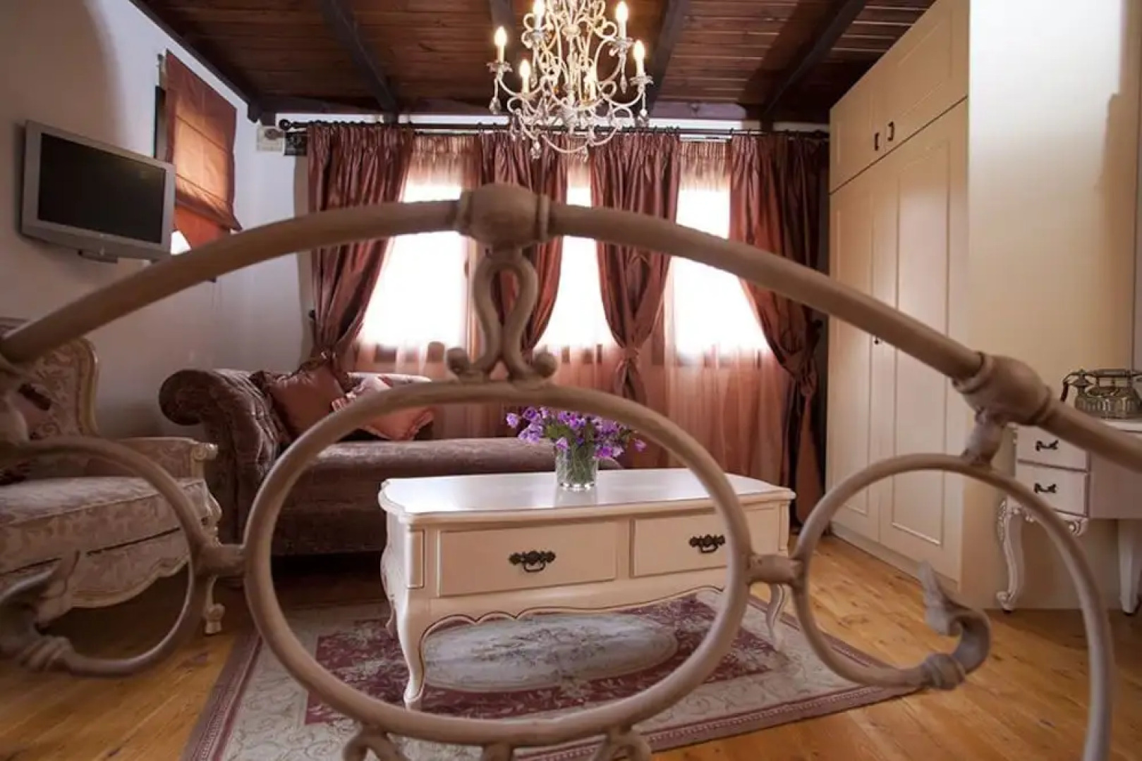 Refanidis Natural Luxury Hotel