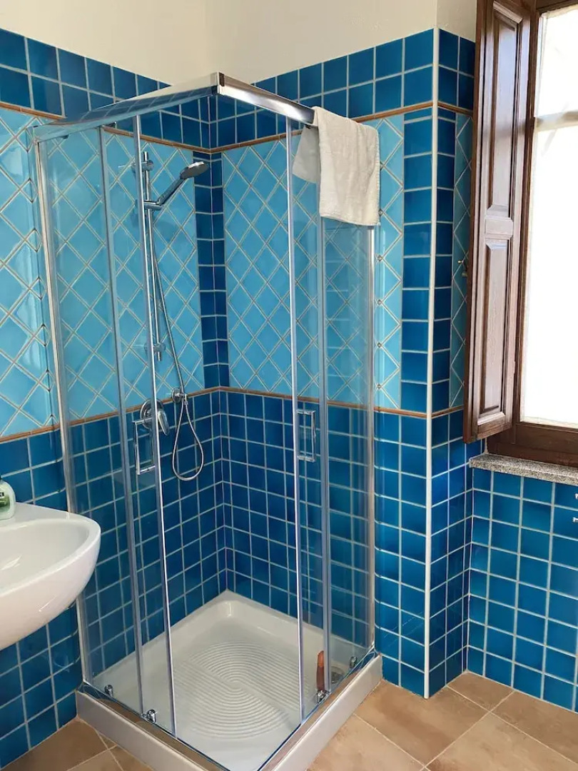 Sui Tetti Di Iglesias