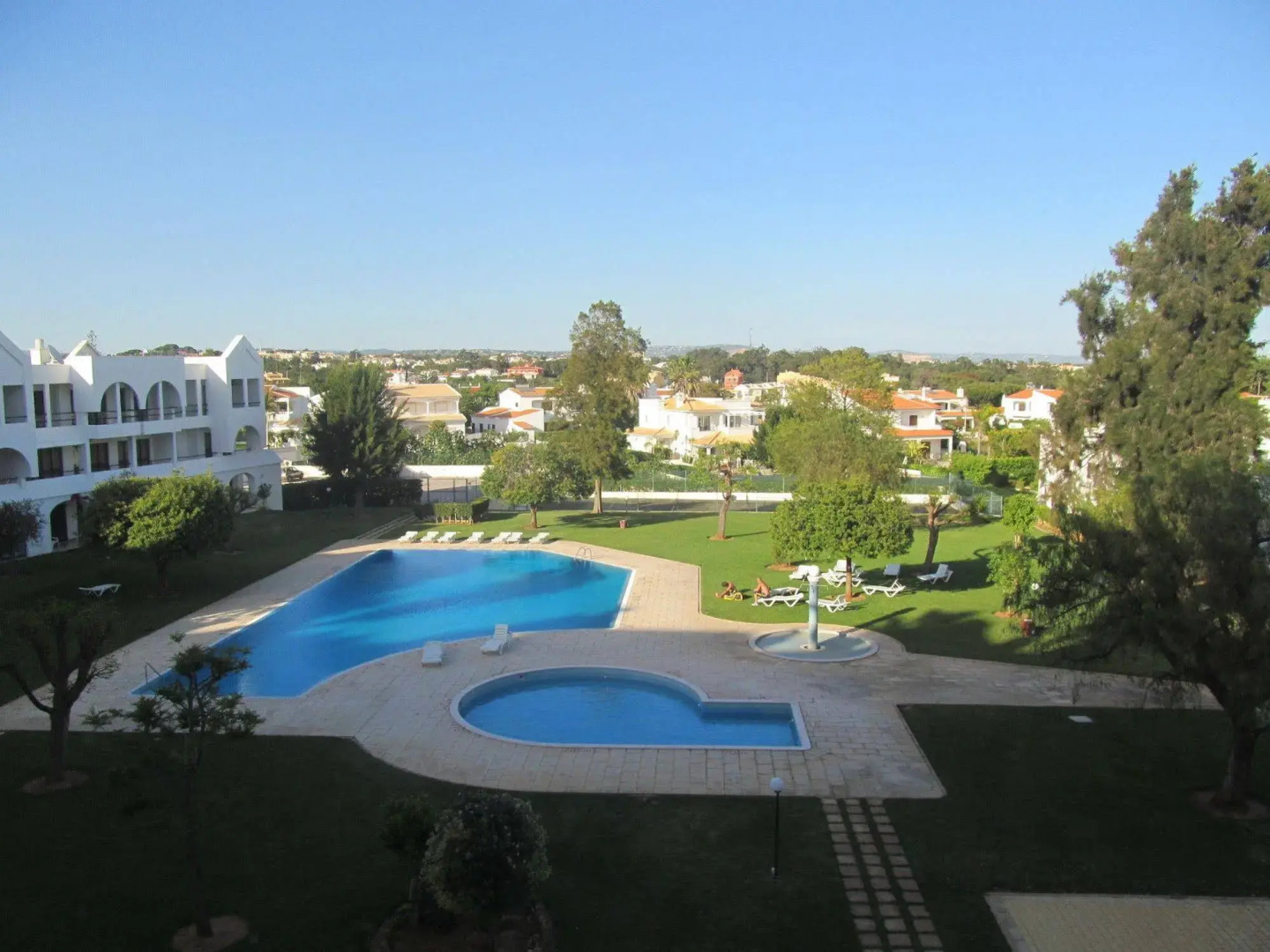 Jeannies Oura Estrela Apartamentos