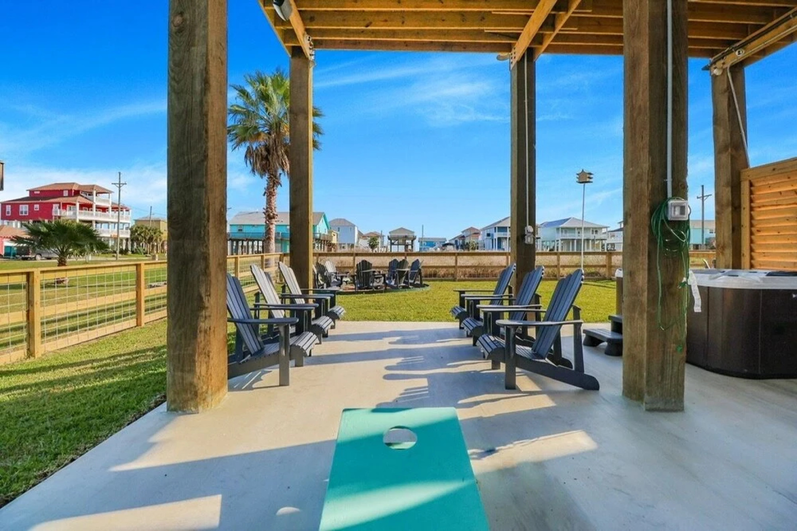 Coral Breeze 3 Bedroom Home by RedAwning