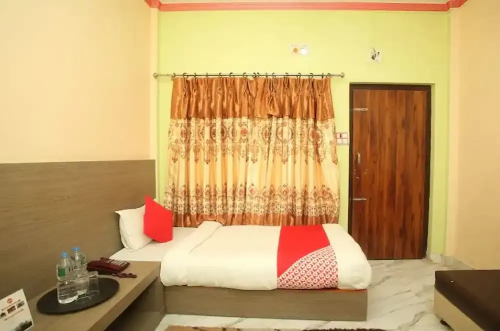 OYO 687 Hotel Aastha