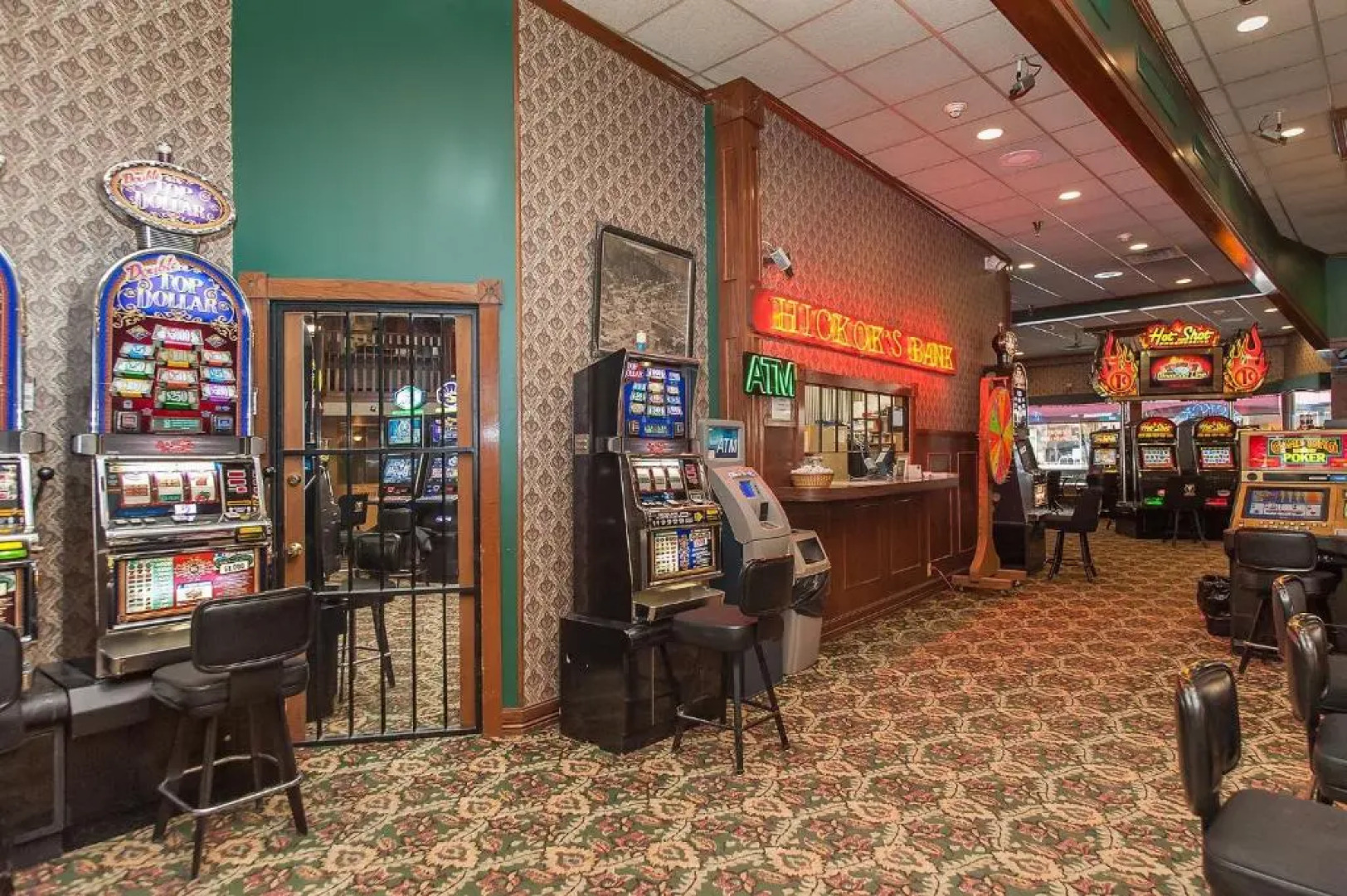 Hickoks Hotel and Gaming