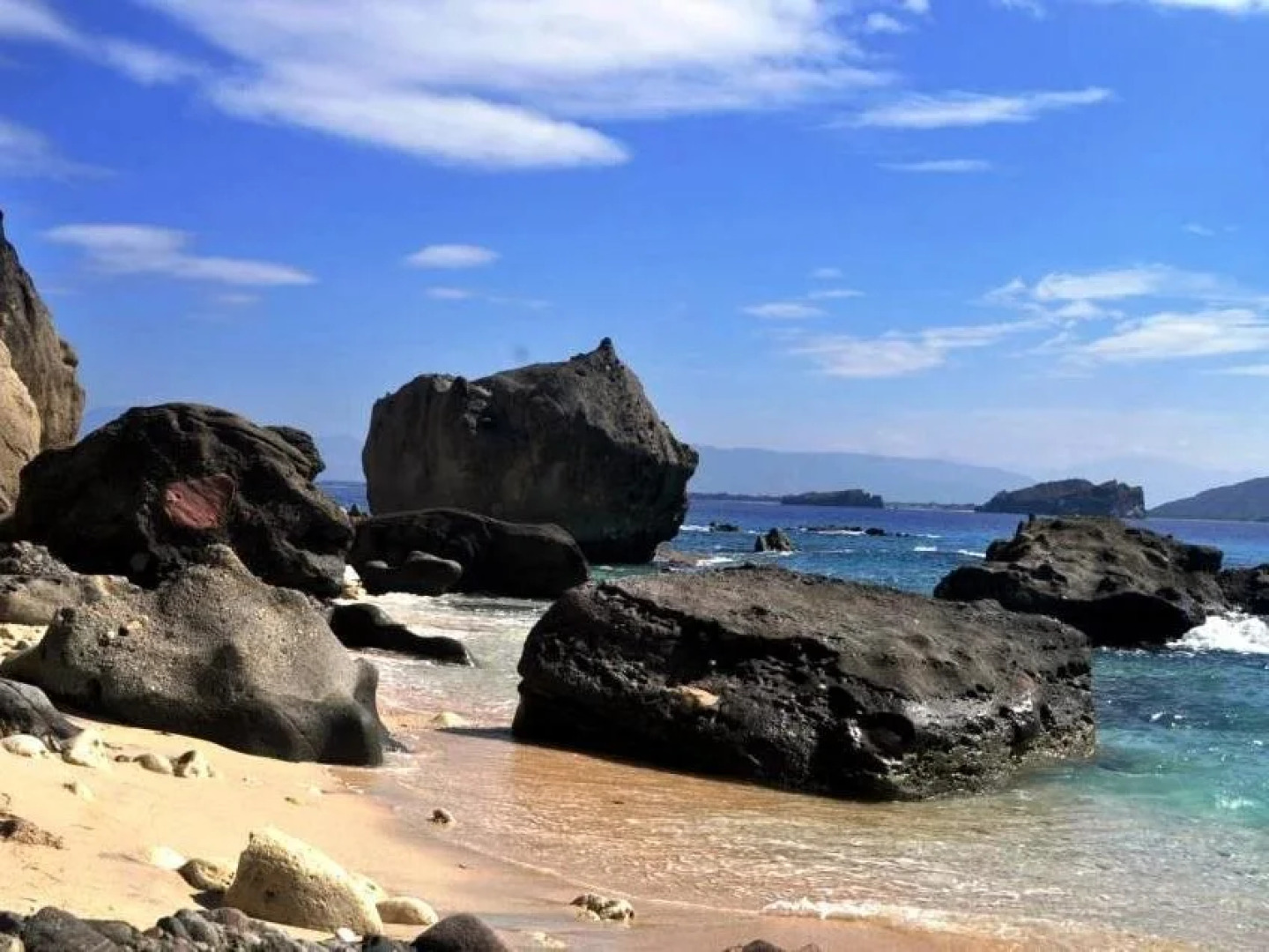 Sir Williams Lodge & Beach Resort