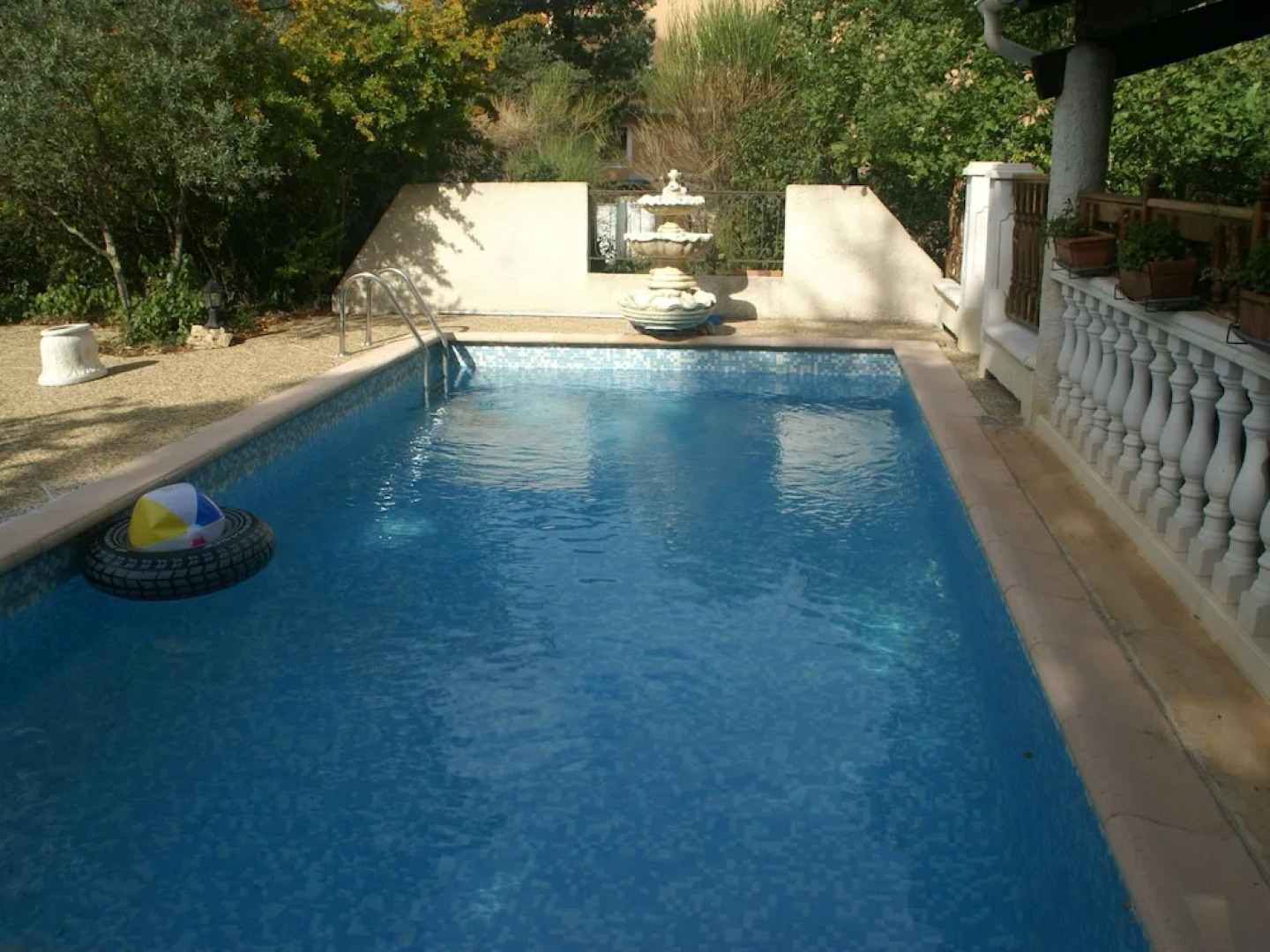 Charming Holiday Home in Draguignan with Swimming Pool