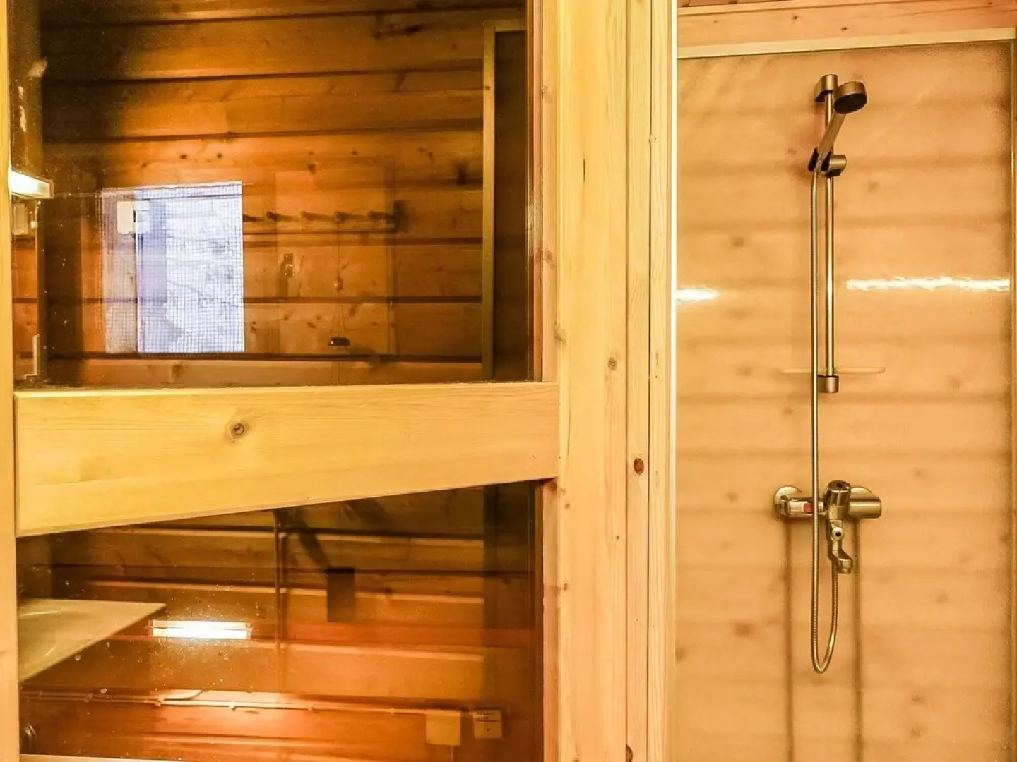 Kuksa Toras-sieppi in Toras-sieppi