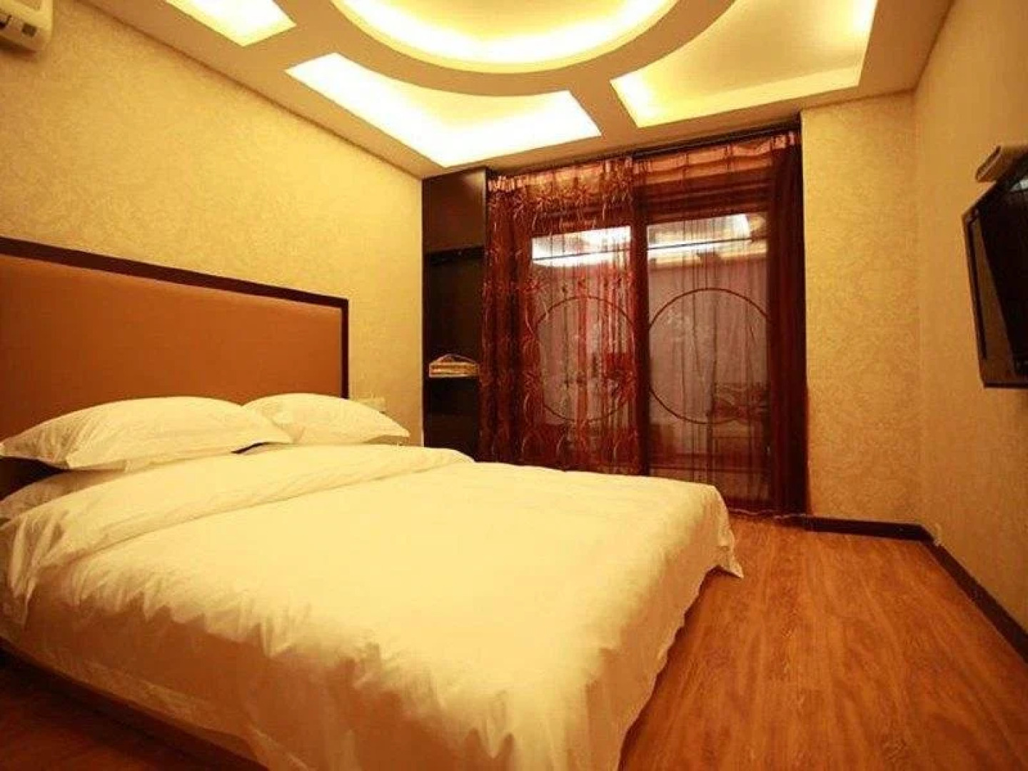 Times Hotel - Lichuan