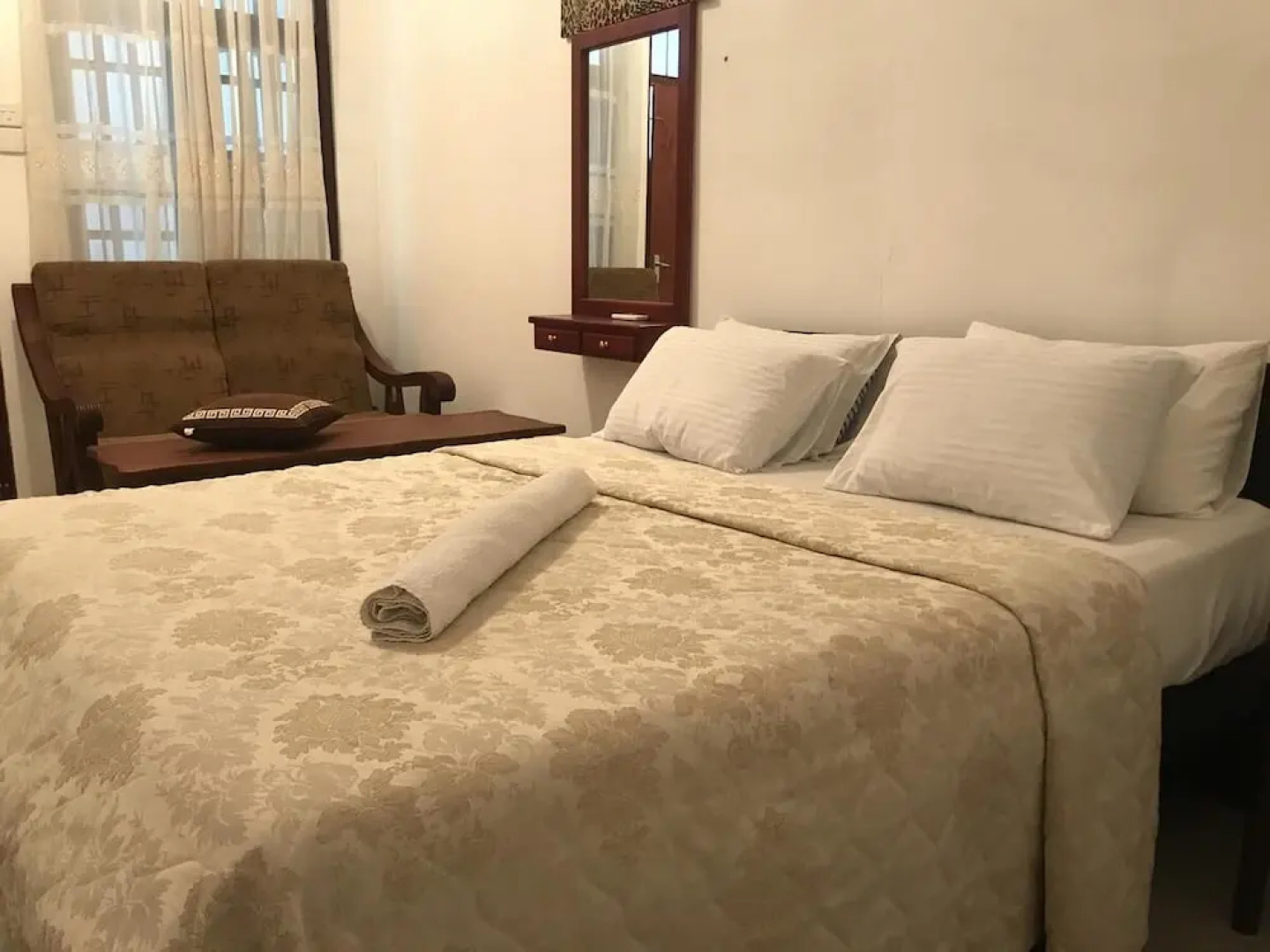 A to Zee Airport Villa